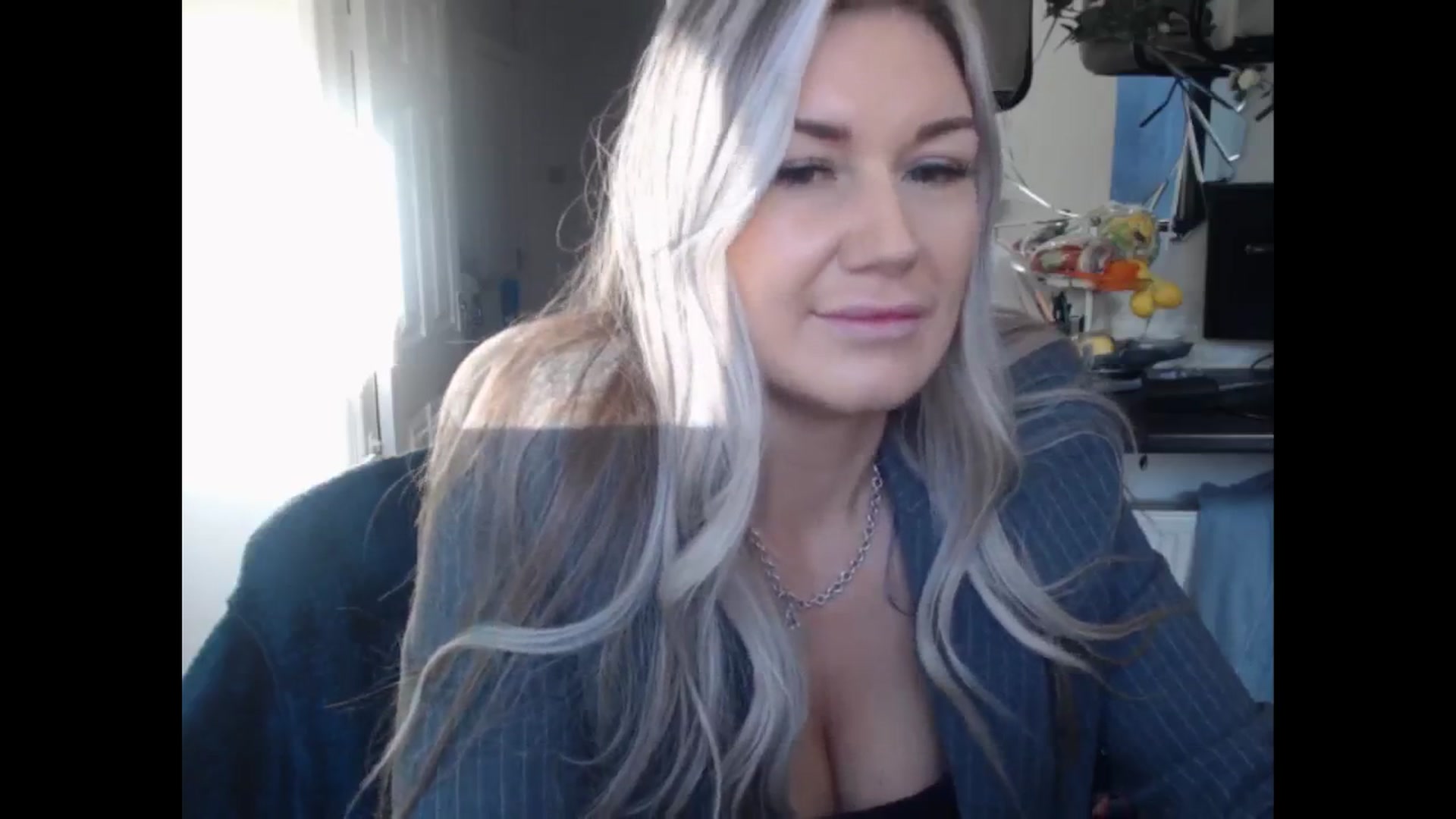 Gallery image thumbnail from LovelyLucy25's myfreecams stream on, 01/10/2025, 10:09 image 13 of 20