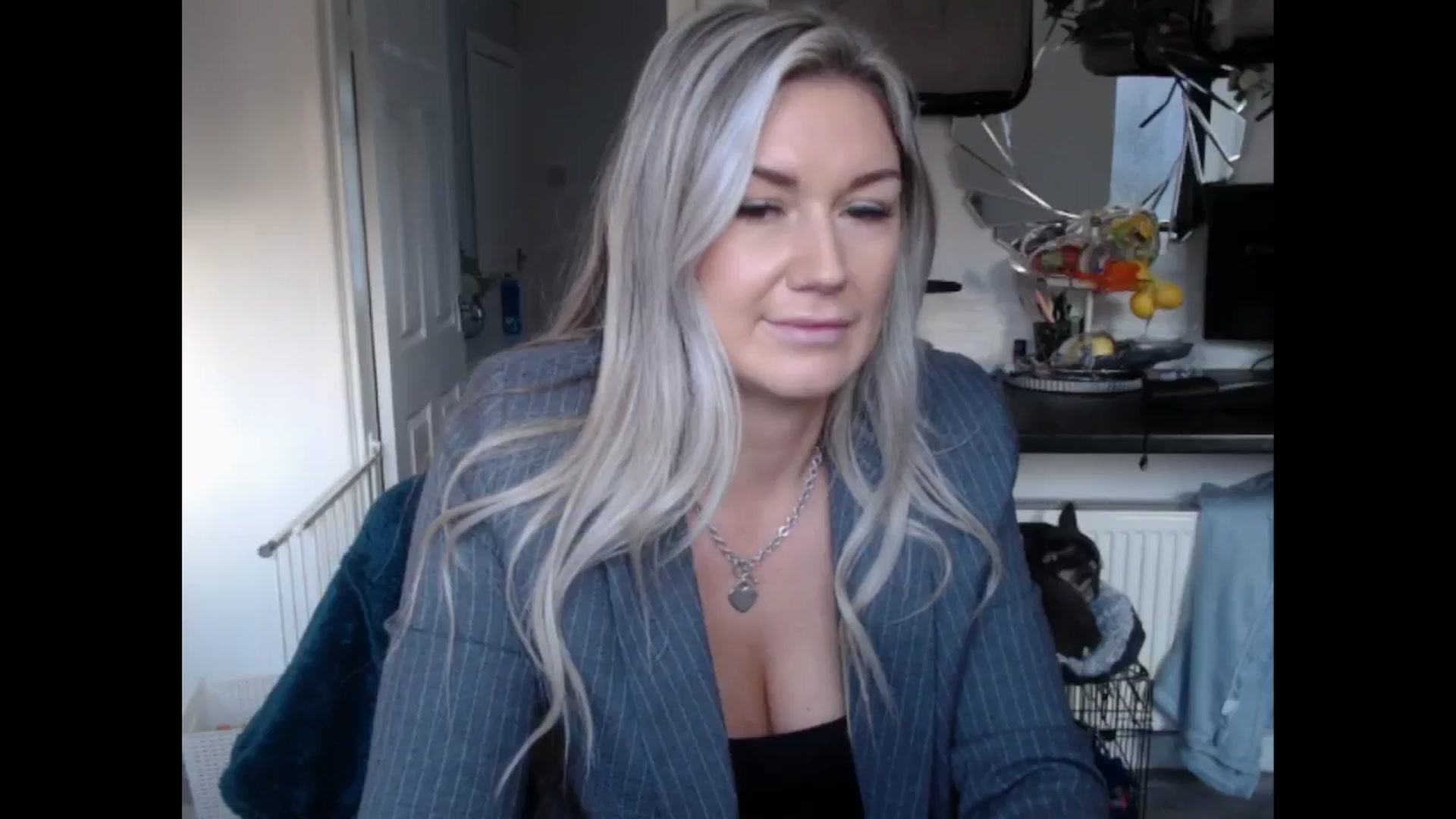 Gallery image thumbnail from LovelyLucy25's myfreecams stream on, 01/10/2025, 10:52 image 7 of 20