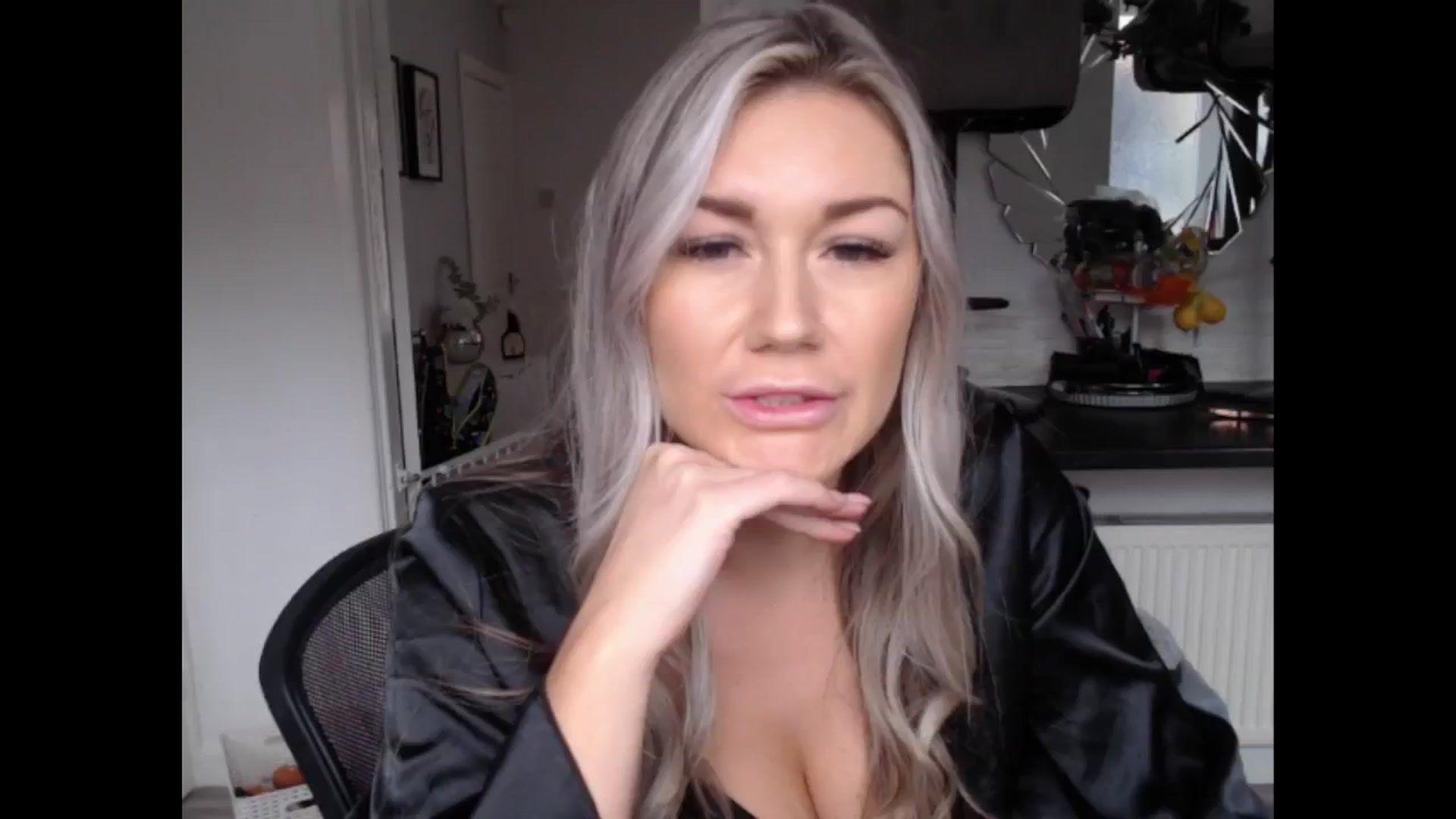 Gallery image thumbnail from LovelyLucy25's myfreecams stream on, 01/12/2025, 11:57 image 1 of 20