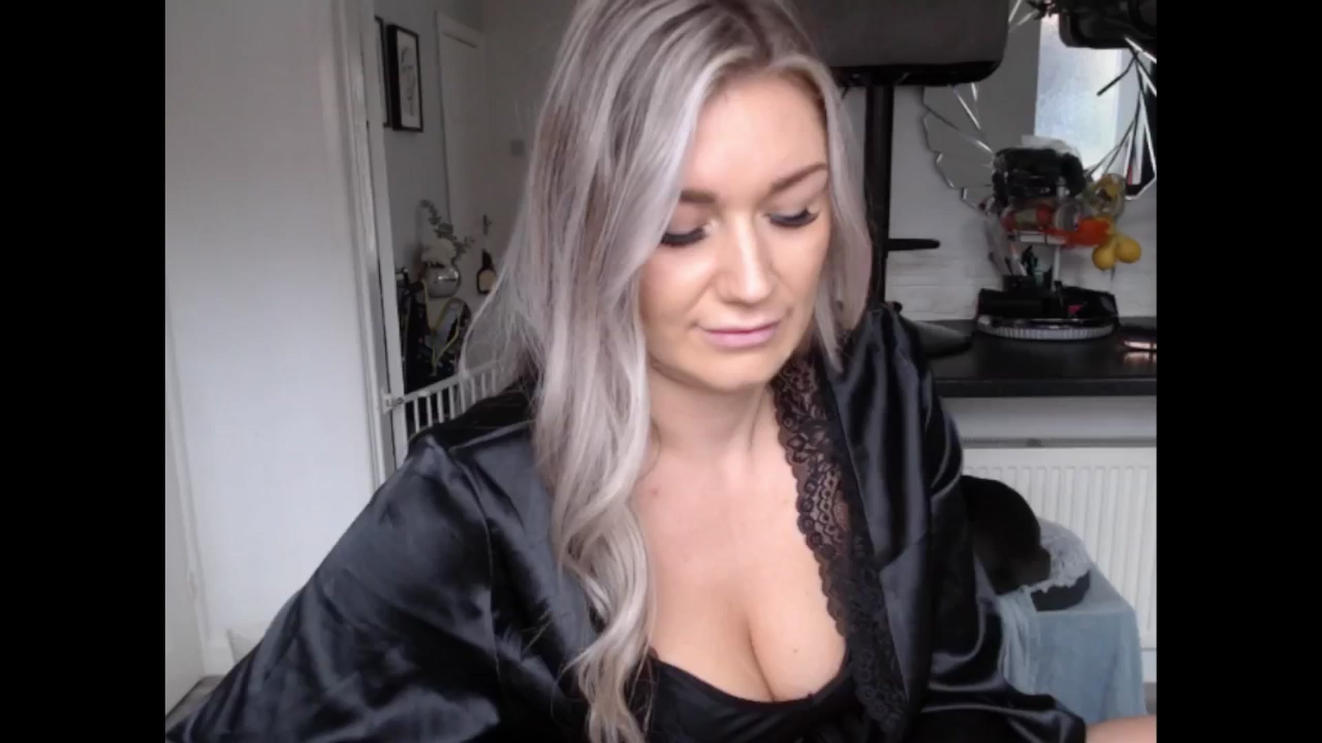 Gallery image thumbnail from LovelyLucy25's myfreecams stream on, 01/12/2025, 11:57 image 6 of 20