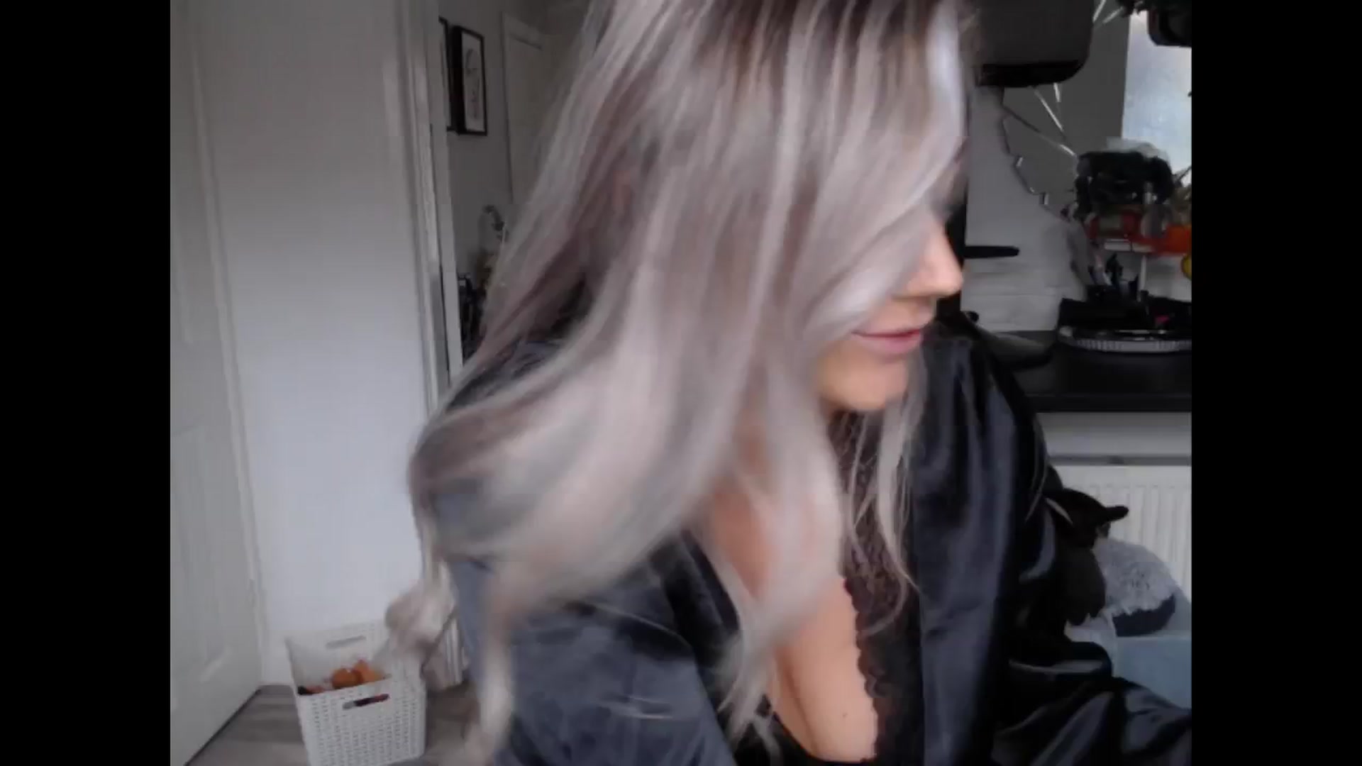 Gallery image thumbnail from LovelyLucy25's myfreecams stream on, 01/12/2025, 11:57 image 10 of 20