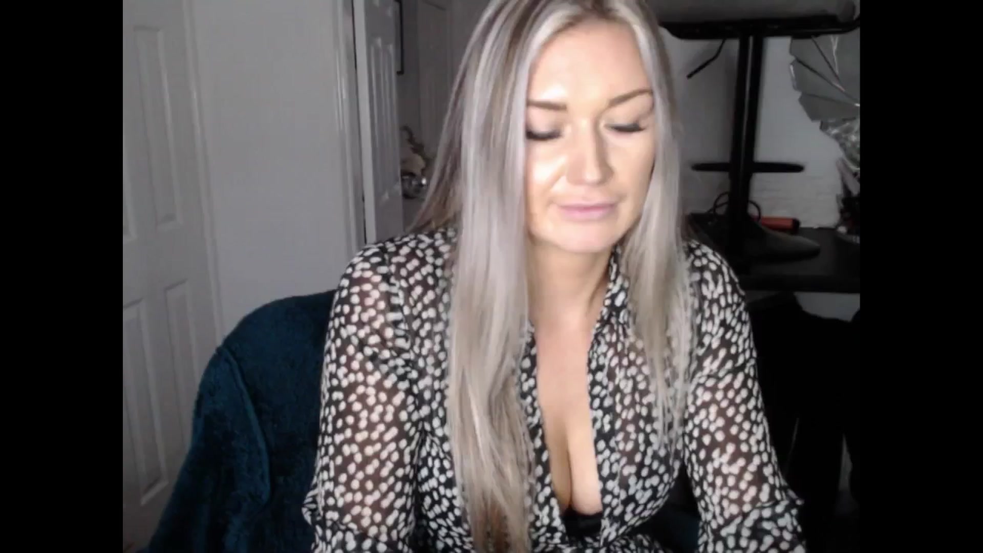 Gallery image thumbnail from LovelyLucy25's myfreecams stream on, 01/16/2025, 16:45 image 20 of 20