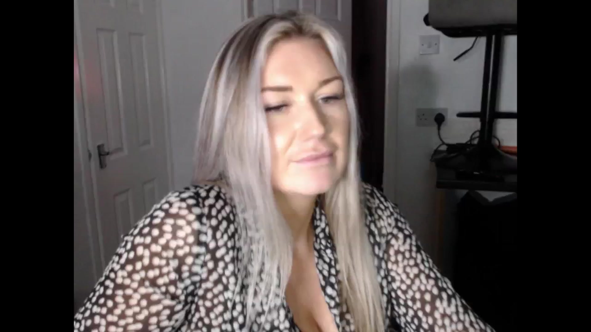 Gallery image thumbnail from LovelyLucy25's myfreecams stream on, 01/16/2025, 18:02 image 14 of 20
