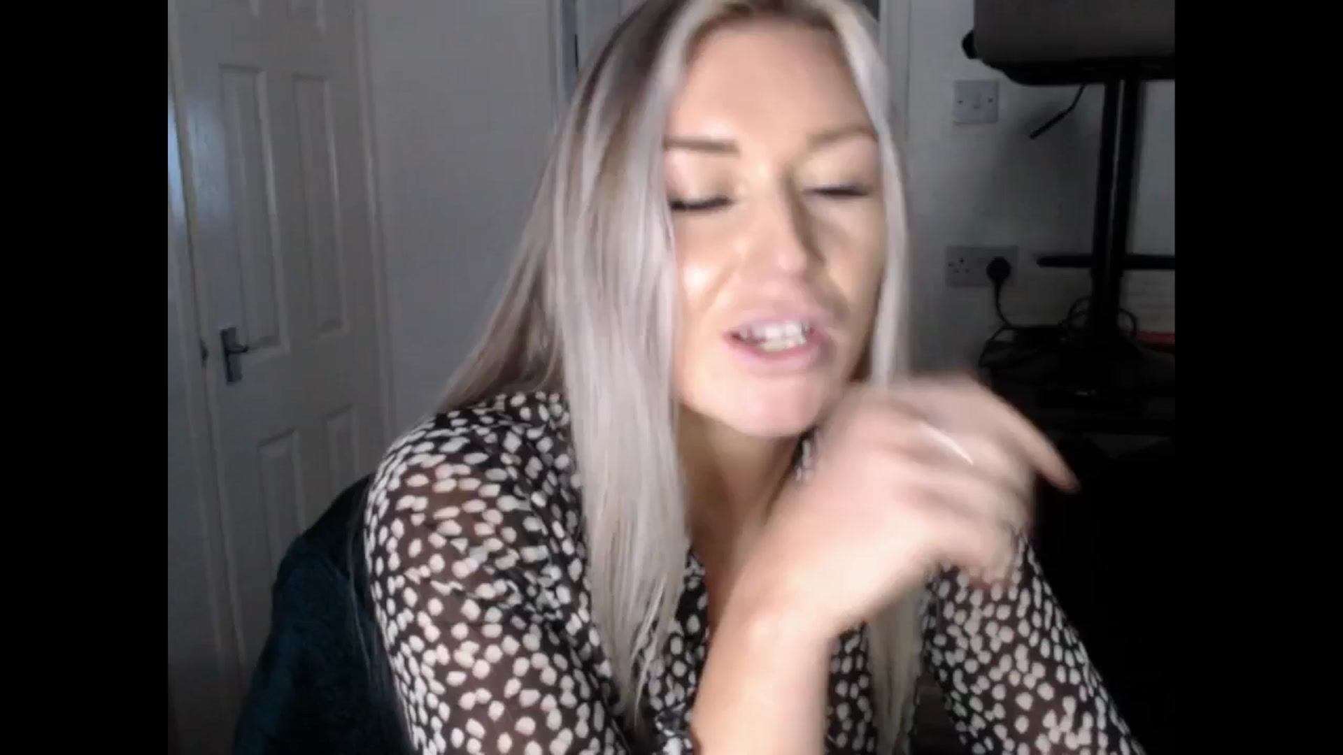 Gallery image thumbnail from LovelyLucy25's myfreecams stream on, 01/16/2025, 18:02 image 17 of 20