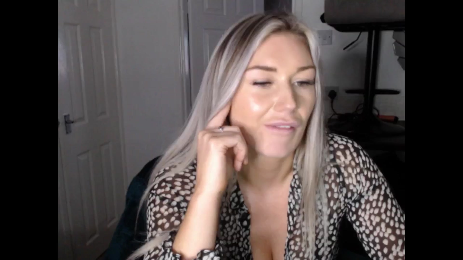 Gallery image thumbnail from LovelyLucy25's myfreecams stream on, 01/16/2025, 18:02 image 1 of 20