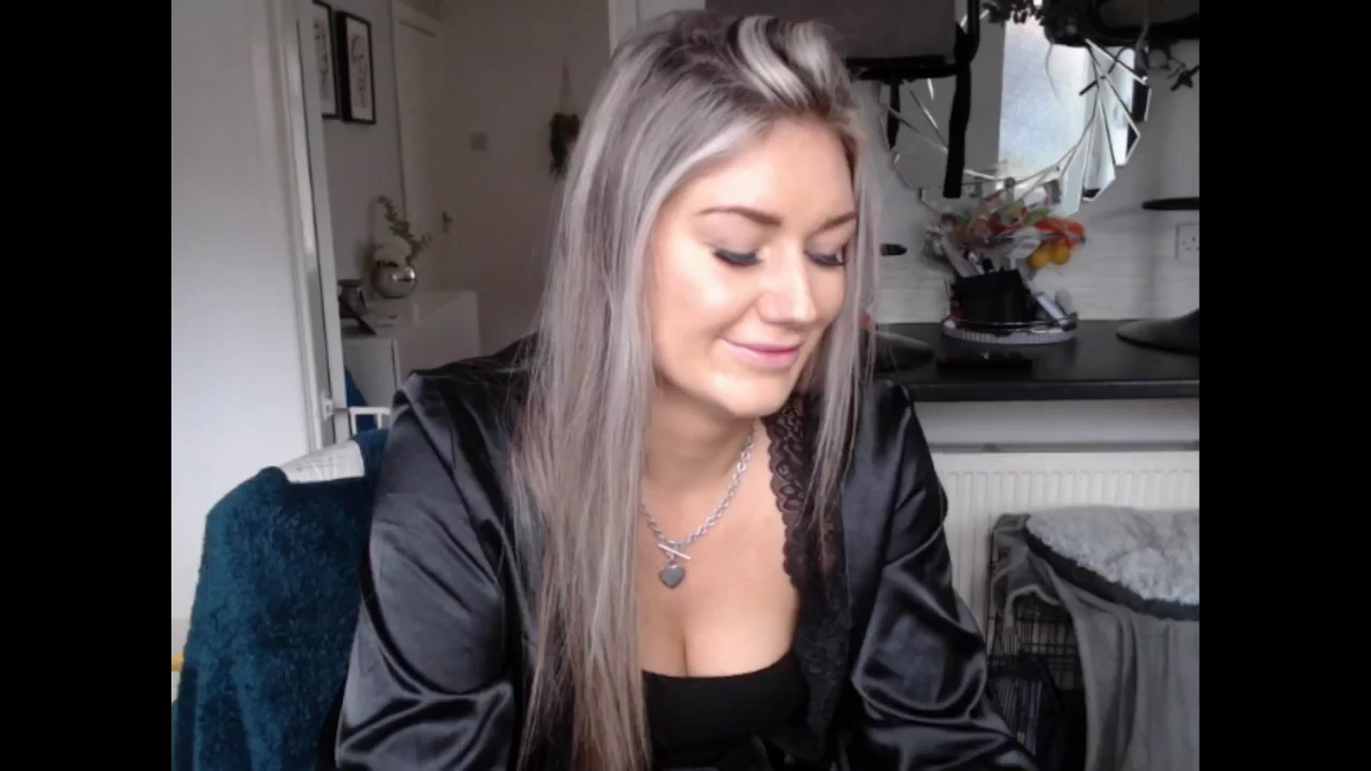 Gallery image thumbnail from LovelyLucy25's myfreecams stream on, 01/17/2025, 11:02 image 3 of 20