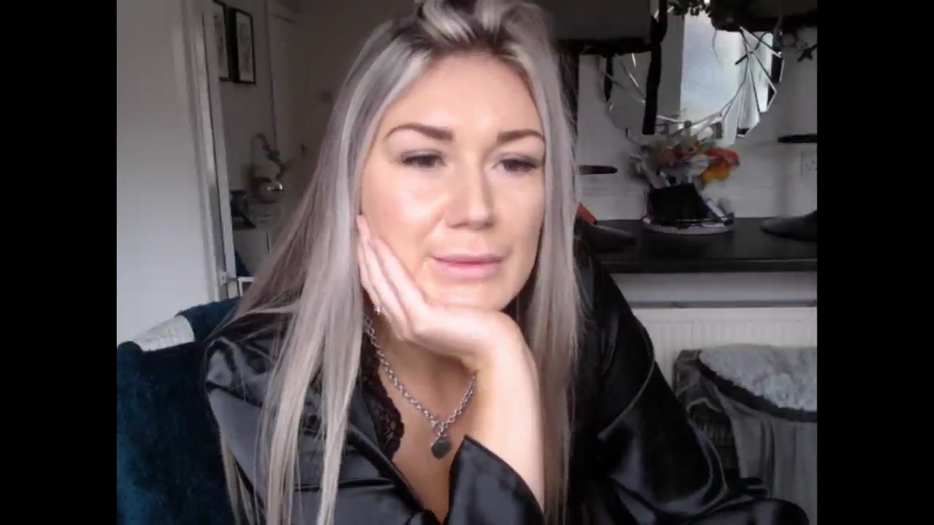 Gallery image thumbnail from LovelyLucy25's myfreecams stream on, 01/17/2025, 11:02 image 7 of 20