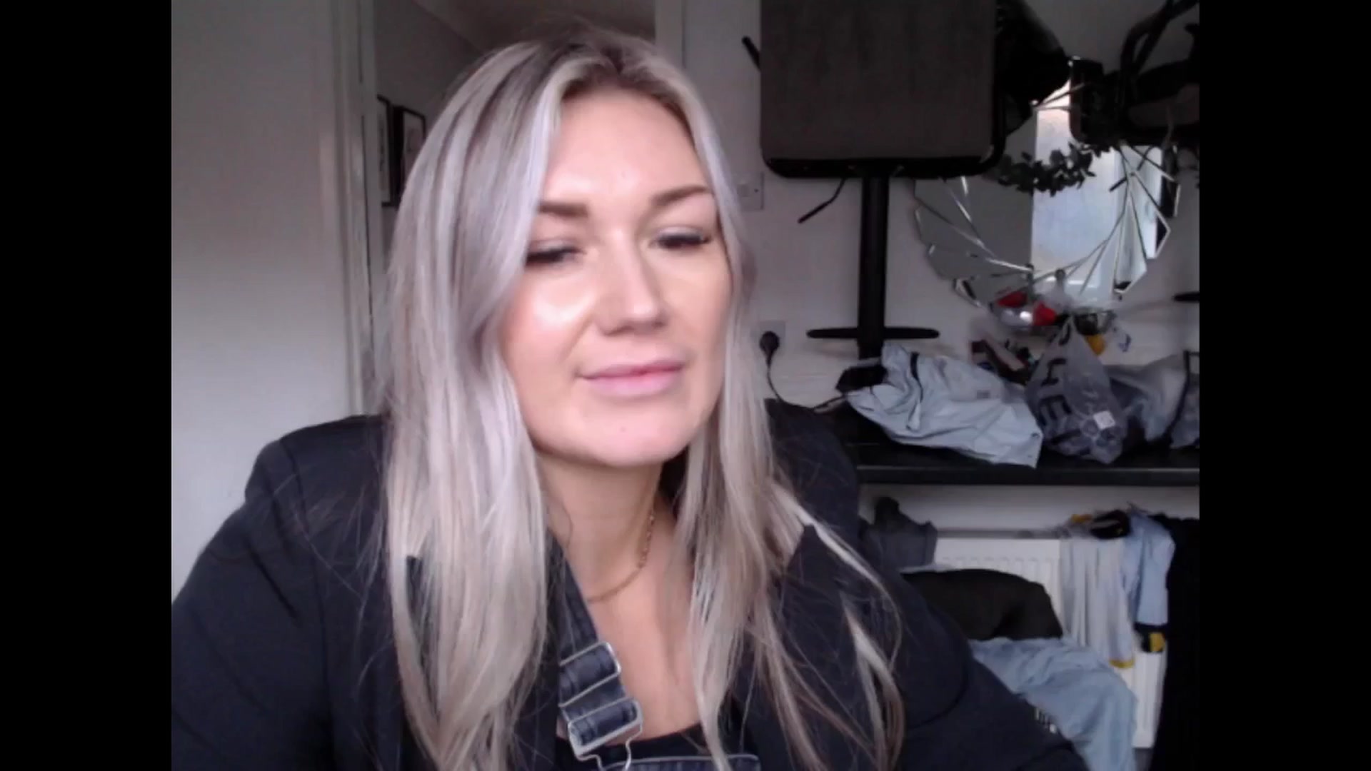 Gallery image thumbnail from LovelyLucy25's myfreecams stream on, 01/21/2025, 16:35 image 1 of 20