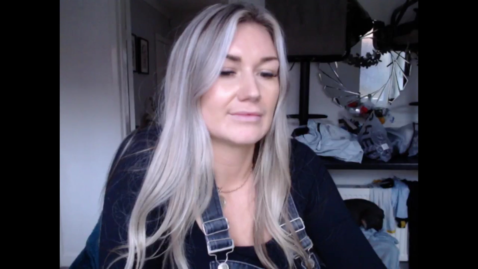 Gallery image thumbnail from LovelyLucy25's myfreecams stream on, 01/21/2025, 16:35 image 13 of 20