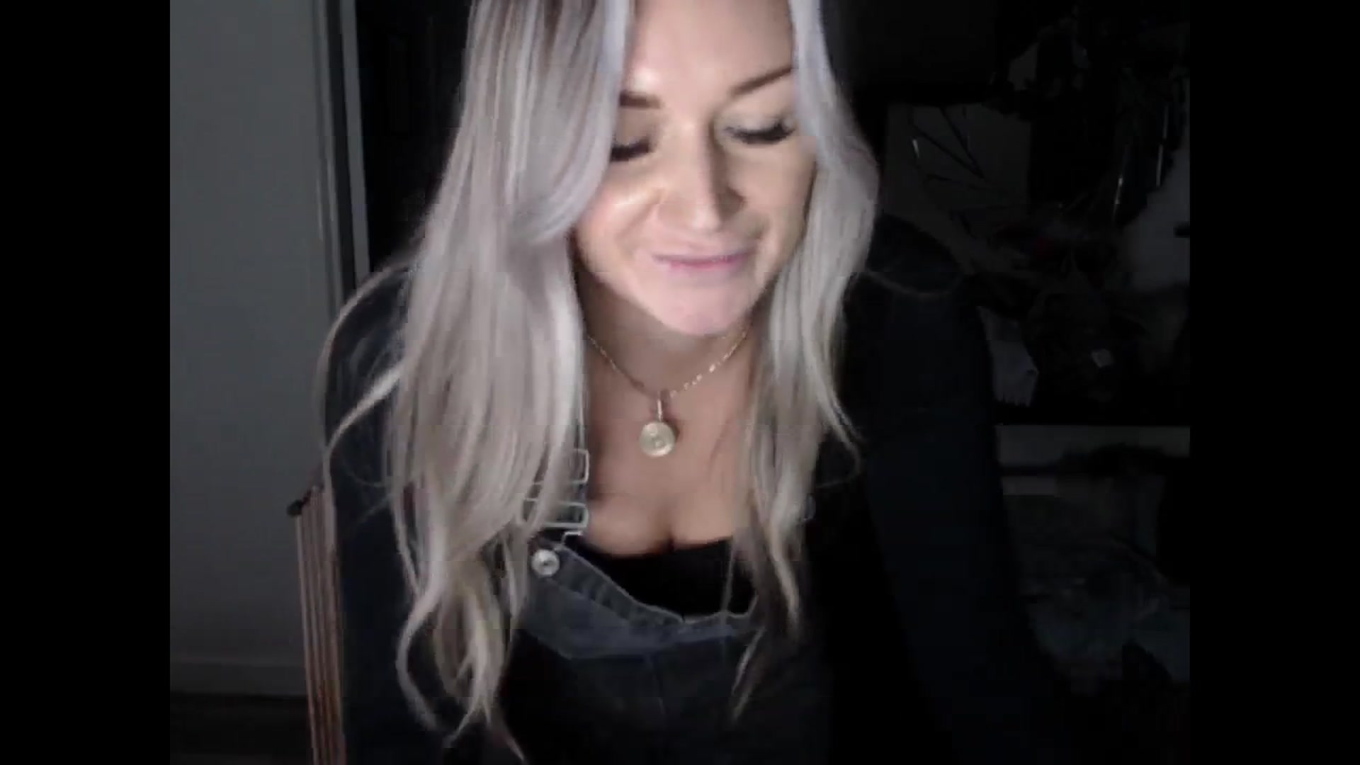 Gallery image thumbnail from LovelyLucy25's myfreecams stream on, 01/21/2025, 17:07 image 11 of 20