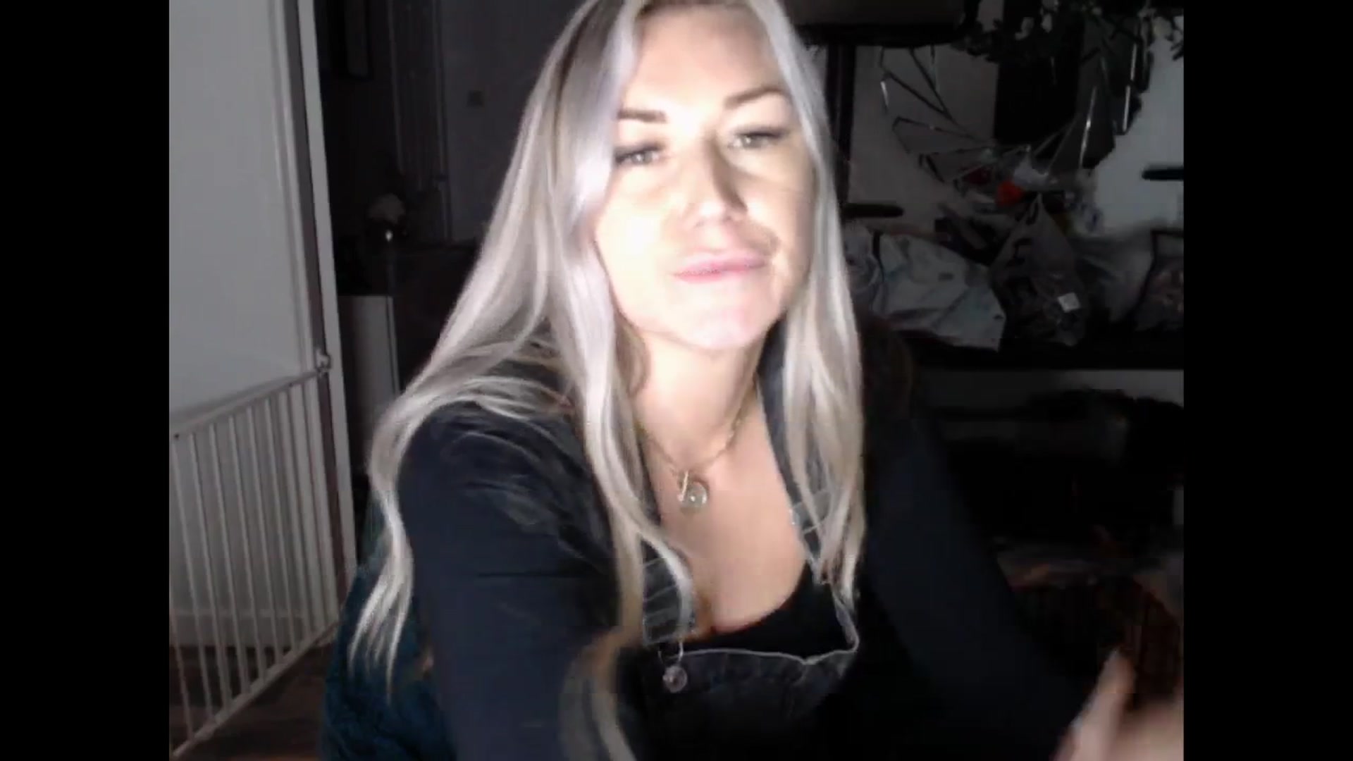 Gallery image thumbnail from LovelyLucy25's myfreecams stream on, 01/21/2025, 17:58 image 7 of 20