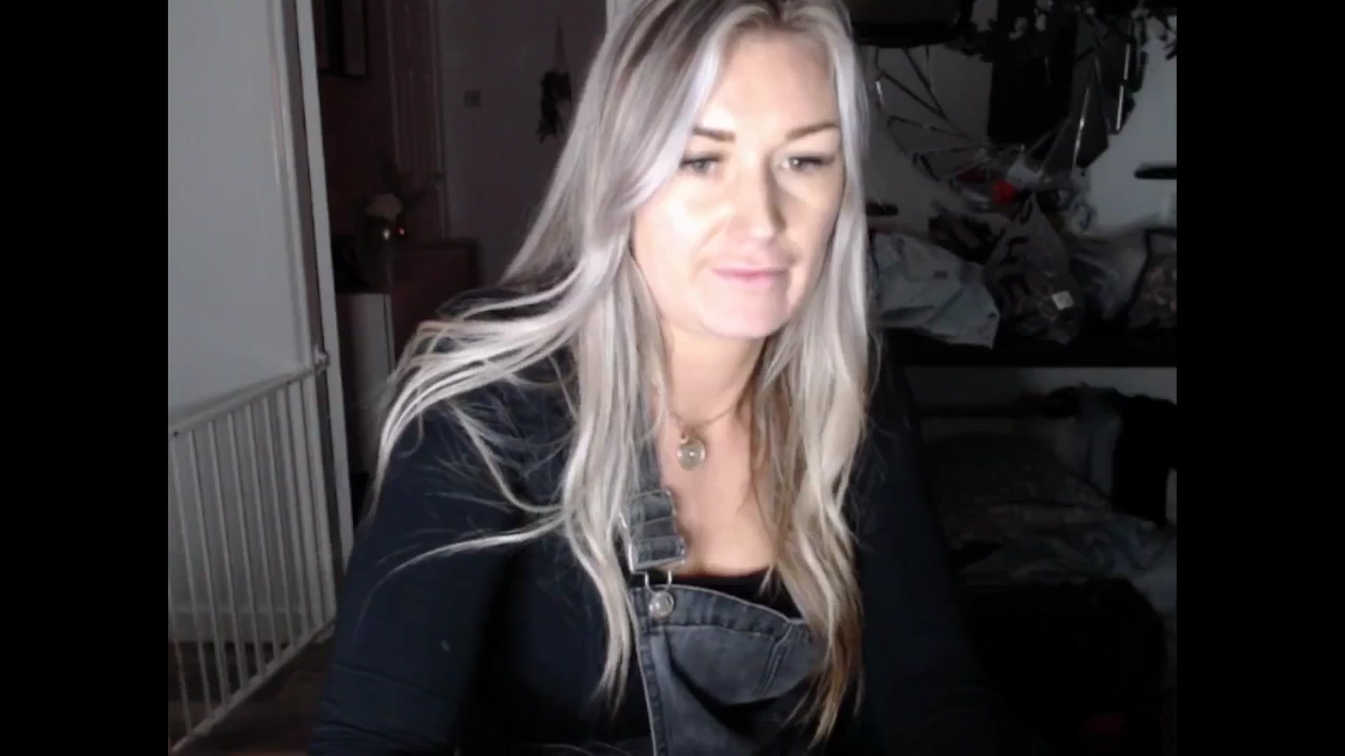 Gallery image thumbnail from LovelyLucy25's myfreecams stream on, 01/21/2025, 17:58 image 17 of 20