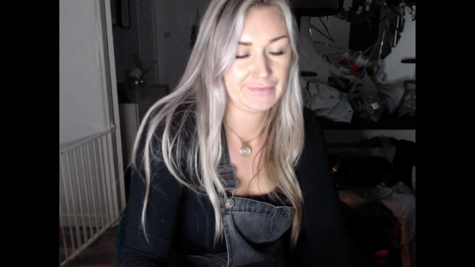 Gallery image thumbnail from LovelyLucy25's myfreecams stream on, 01/21/2025, 17:58 image 2 of 20