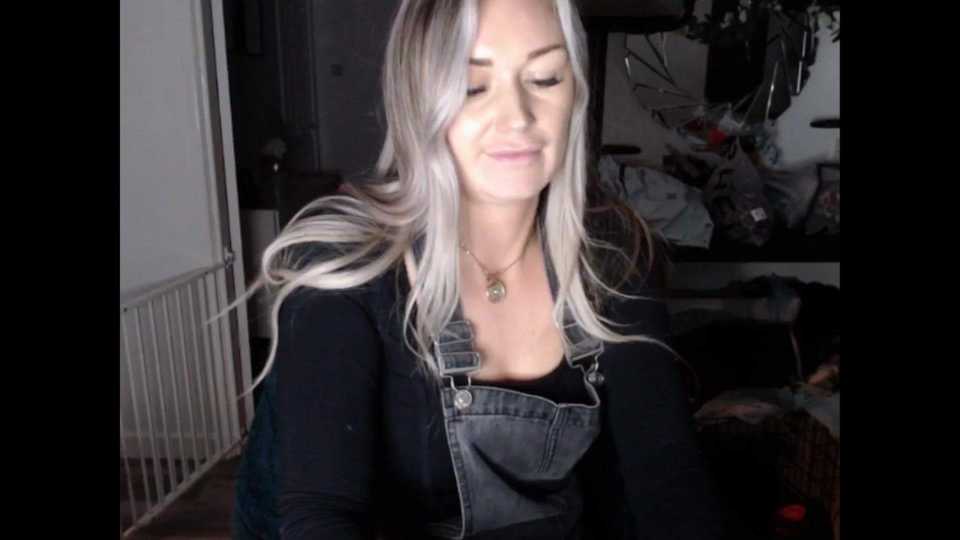 Gallery image thumbnail from LovelyLucy25's myfreecams stream on, 01/21/2025, 17:58 image 5 of 20