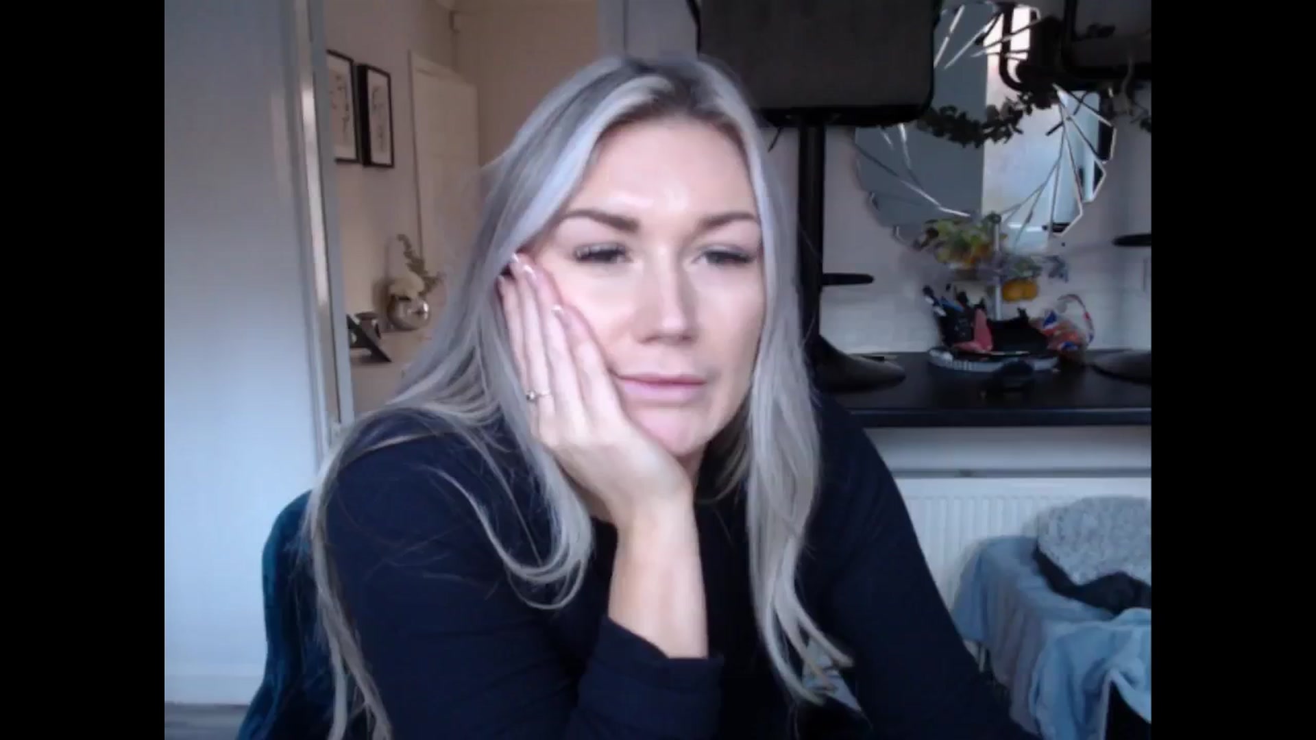 Gallery image thumbnail from LovelyLucy25's myfreecams stream on, 01/23/2025, 16:32 image 1 of 20