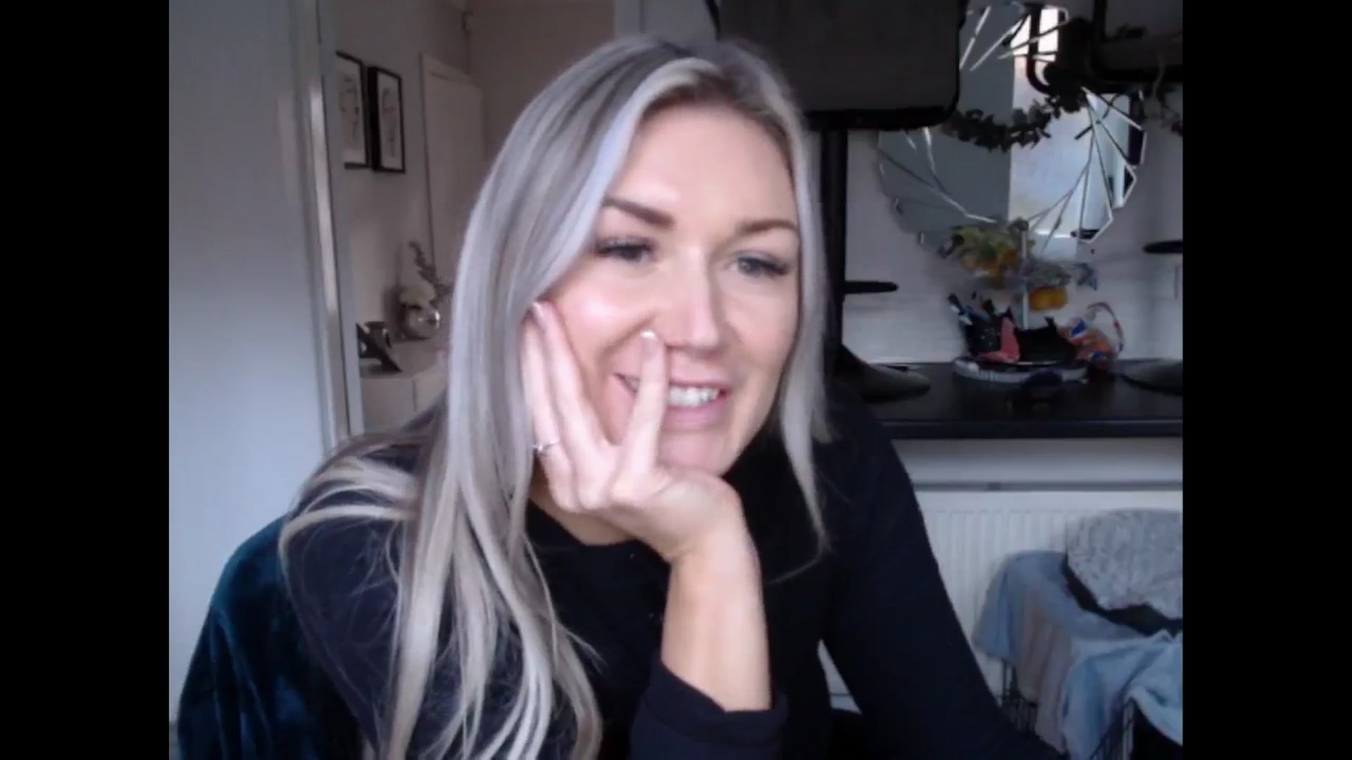 Gallery image thumbnail from LovelyLucy25's myfreecams stream on, 01/23/2025, 16:32 image 9 of 20