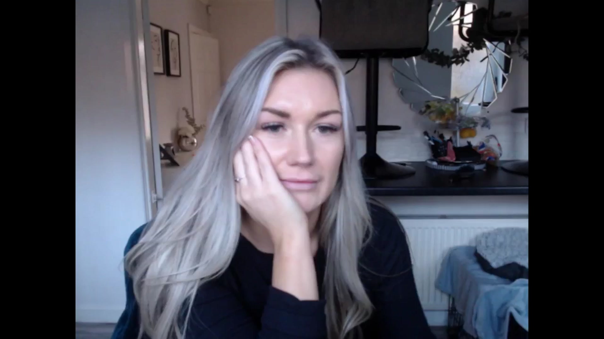Gallery image thumbnail from LovelyLucy25's myfreecams stream on, 01/23/2025, 16:32 image 2 of 20