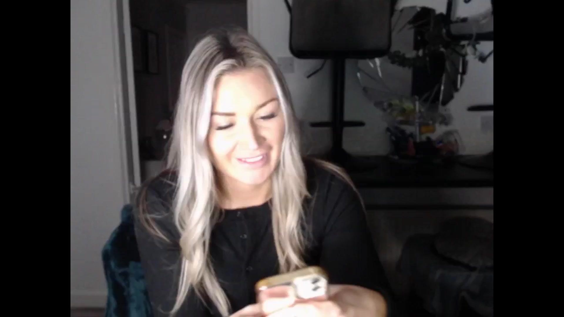 Gallery image thumbnail from LovelyLucy25's myfreecams stream on, 01/23/2025, 18:12 image 13 of 20