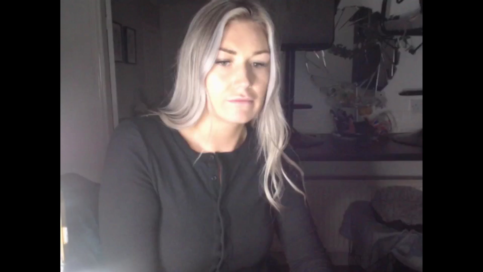 Gallery image thumbnail from LovelyLucy25's myfreecams stream on, 01/23/2025, 18:12 image 8 of 20