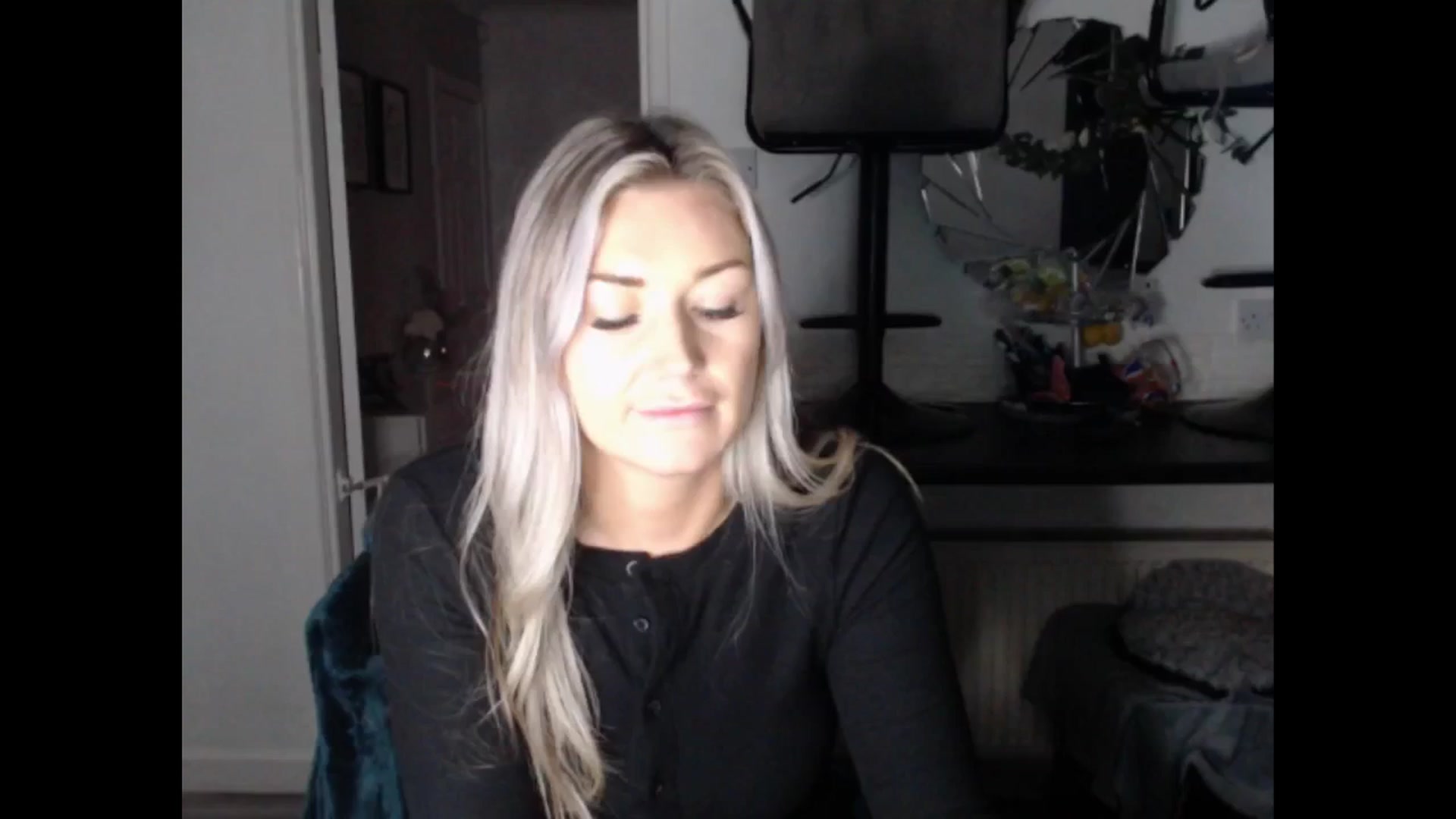 Gallery image thumbnail from LovelyLucy25's myfreecams stream on, 01/23/2025, 18:12 image 19 of 20