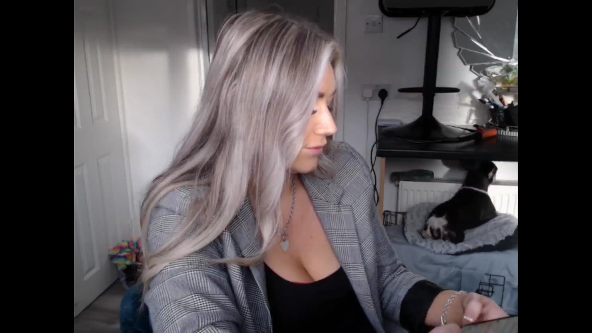Gallery image thumbnail from LovelyLucy25's myfreecams stream on, 01/24/2025, 10:05 image 13 of 20