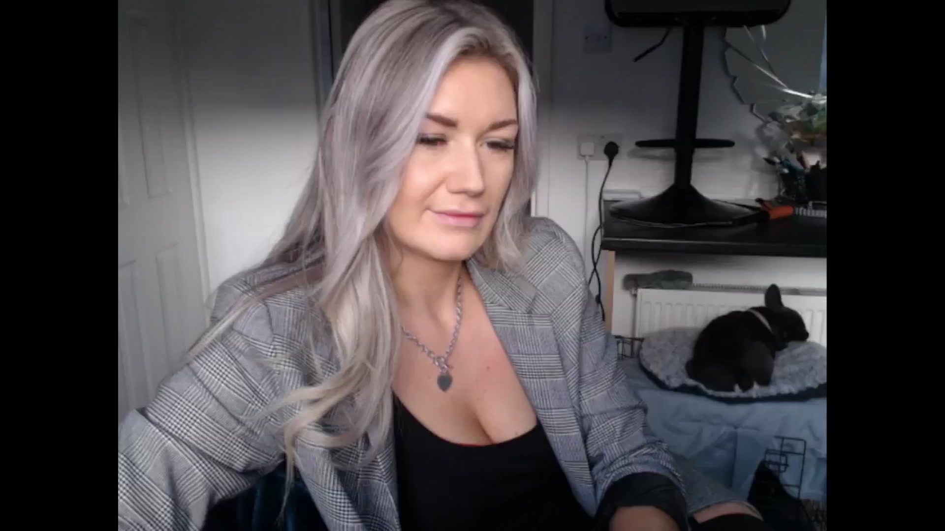 Gallery image thumbnail from LovelyLucy25's myfreecams stream on, 01/24/2025, 10:05 image 7 of 20