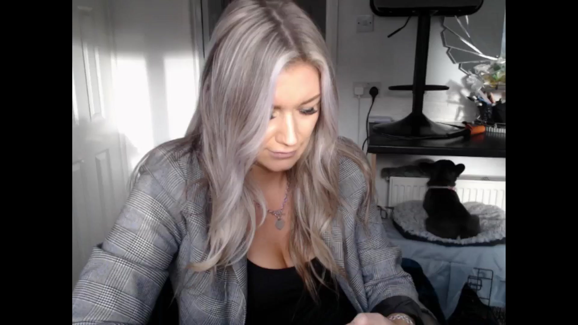 Gallery image thumbnail from LovelyLucy25's myfreecams stream on, 01/24/2025, 10:05 image 17 of 20