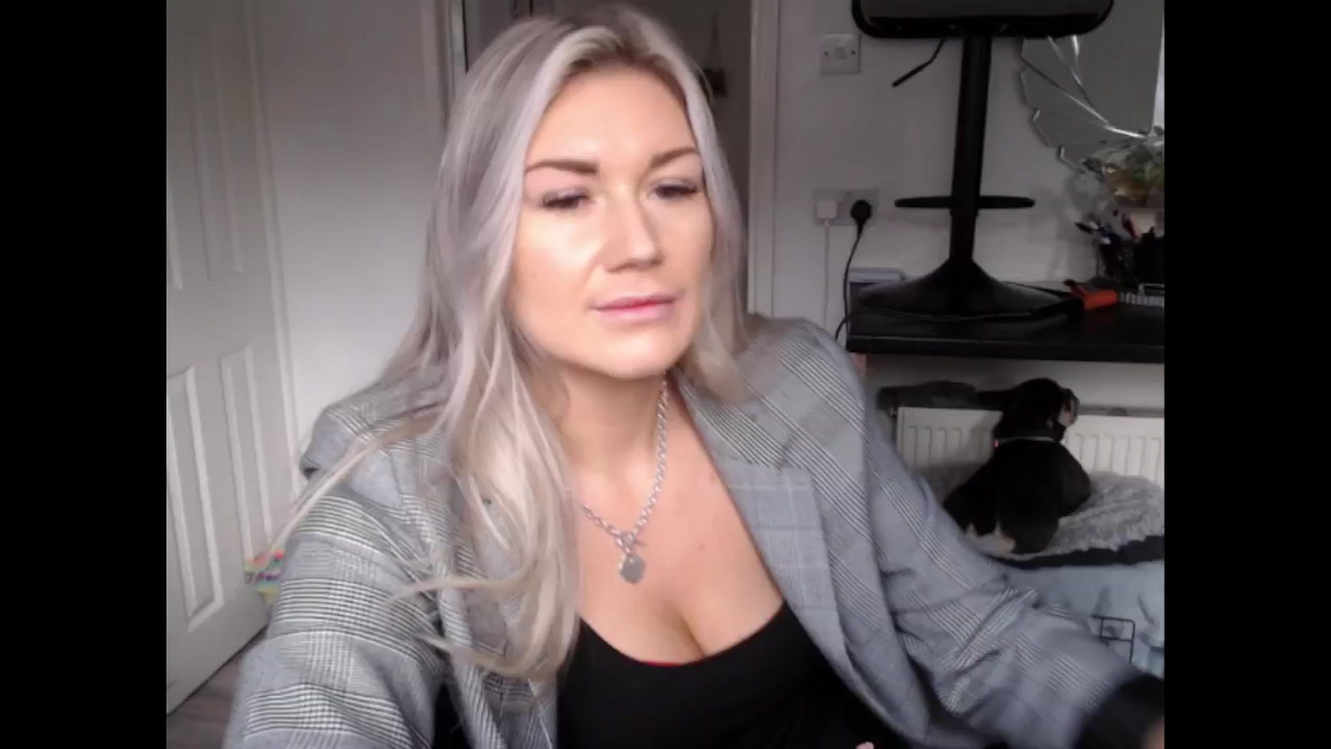 Gallery image thumbnail from LovelyLucy25's myfreecams stream on, 01/24/2025, 10:05 image 10 of 20