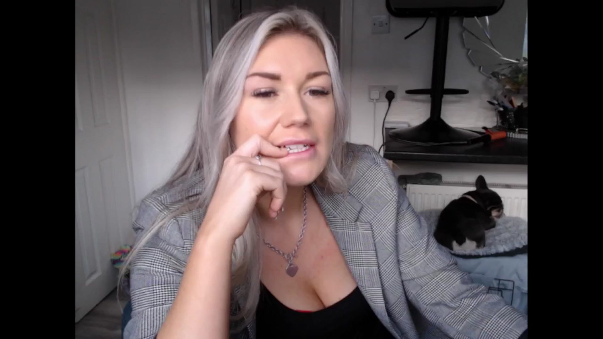 Gallery image thumbnail from LovelyLucy25's myfreecams stream on, 01/24/2025, 10:05 image 8 of 20