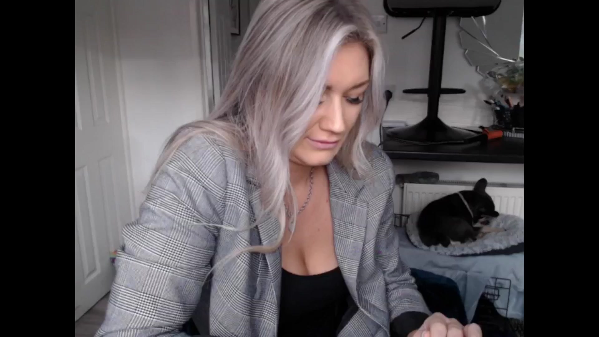 Gallery image thumbnail from LovelyLucy25's myfreecams stream on, 01/24/2025, 10:05 image 15 of 20
