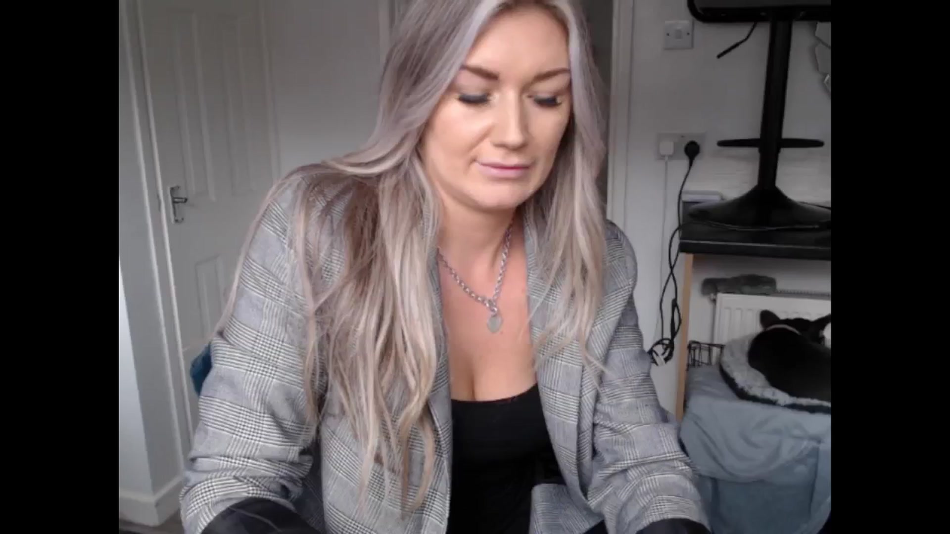 Gallery image thumbnail from LovelyLucy25's myfreecams stream on, 01/24/2025, 10:59 image 7 of 20