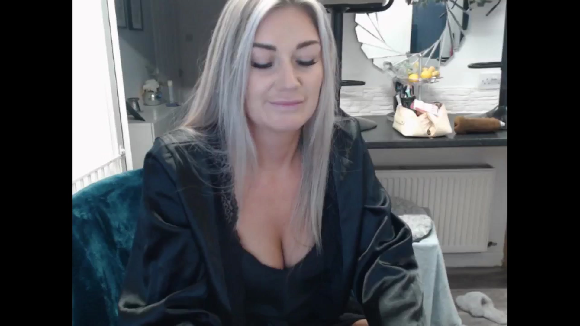 Gallery image thumbnail from LovelyLucy25's myfreecams stream on, 01/25/2025, 16:56 image 9 of 20
