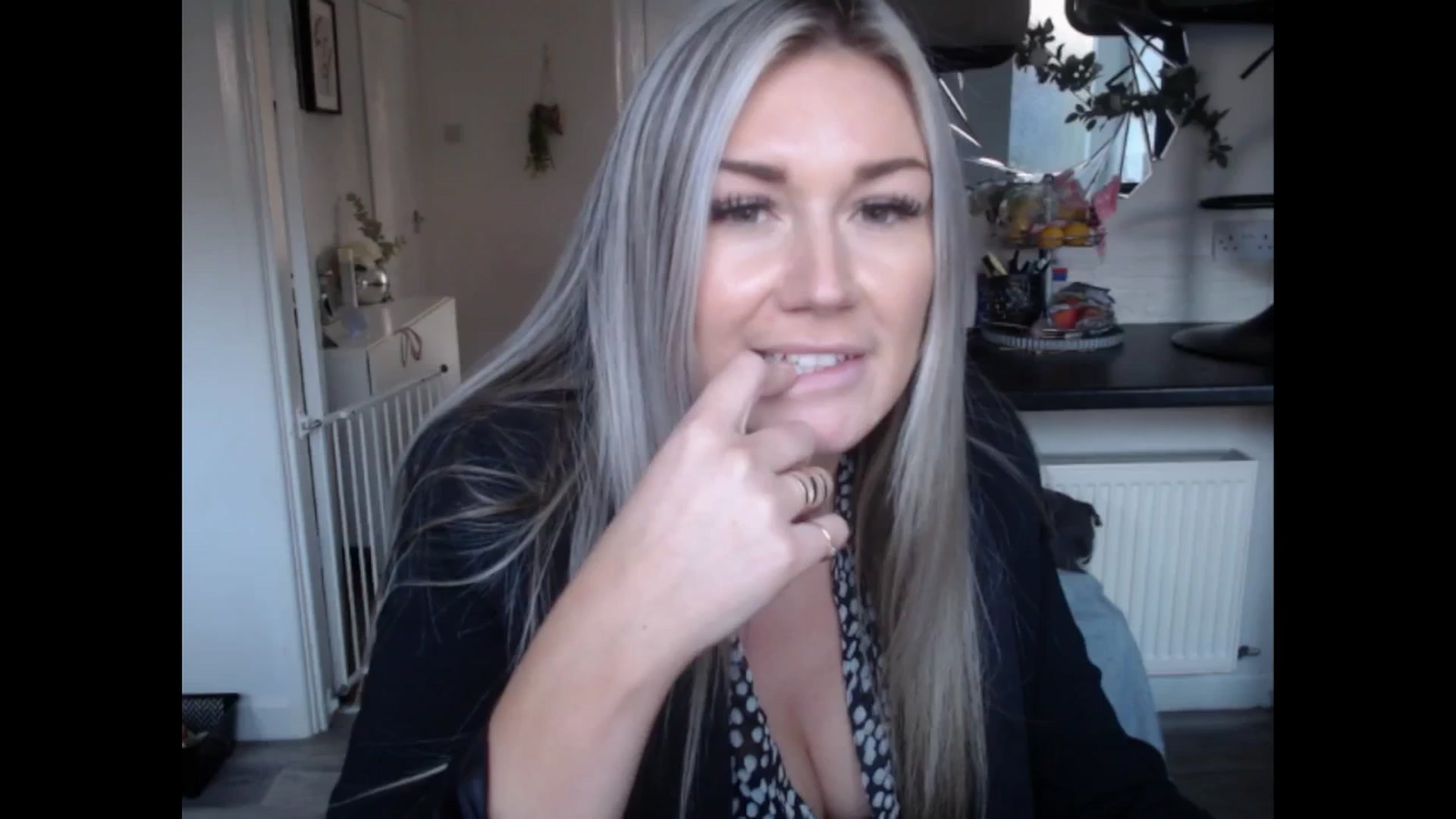 Gallery image thumbnail from LovelyLucy25's myfreecams stream on, 01/30/2025, 16:28 image 2 of 20