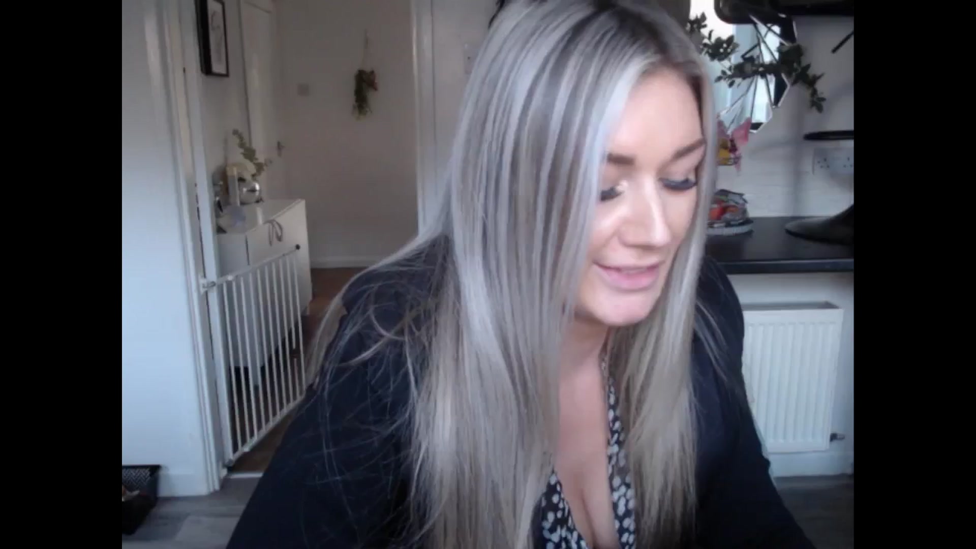 Gallery image thumbnail from LovelyLucy25's myfreecams stream on, 01/30/2025, 16:28 image 3 of 20
