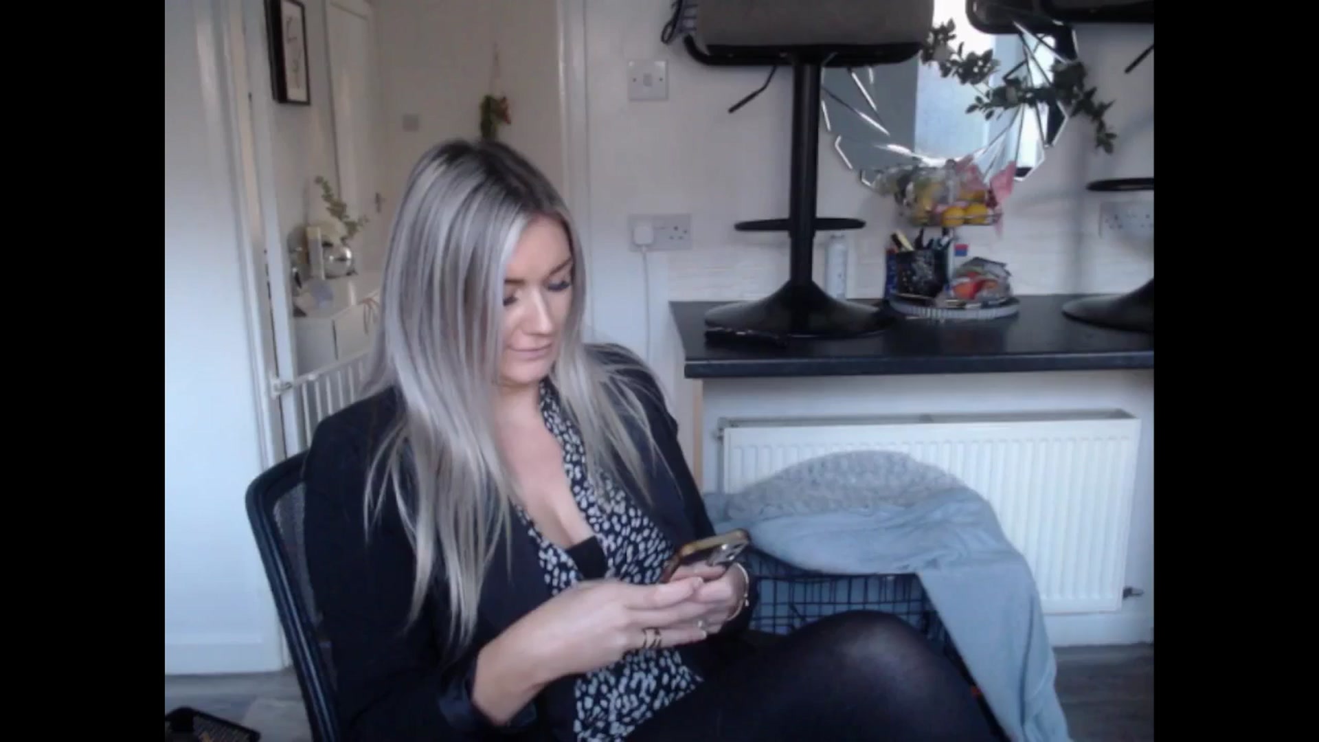 Gallery image thumbnail from LovelyLucy25's myfreecams stream on, 01/30/2025, 16:28 image 19 of 20