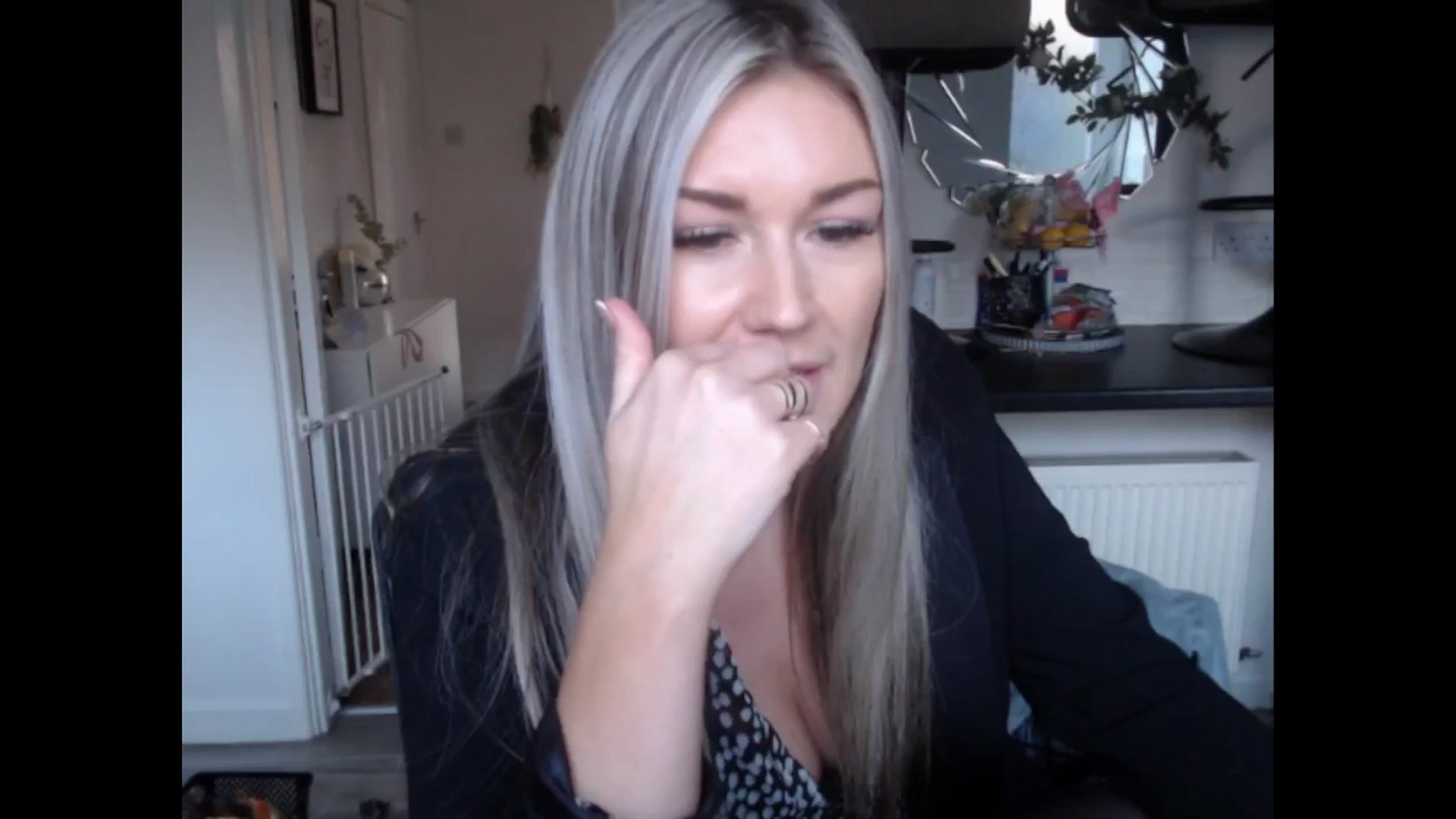 Gallery image thumbnail from LovelyLucy25's myfreecams stream on, 01/30/2025, 16:28 image 14 of 20