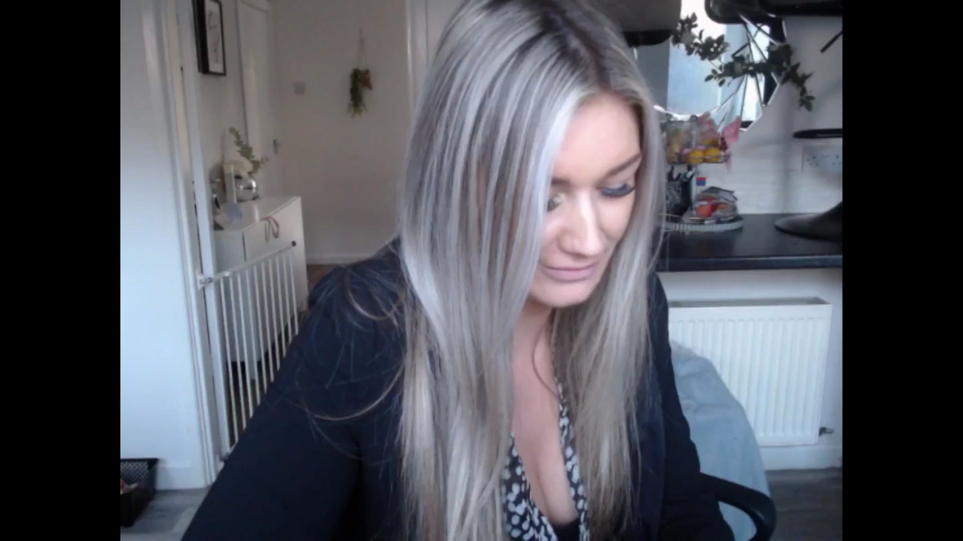 Gallery image thumbnail from LovelyLucy25's myfreecams stream on, 01/30/2025, 16:28 image 4 of 20