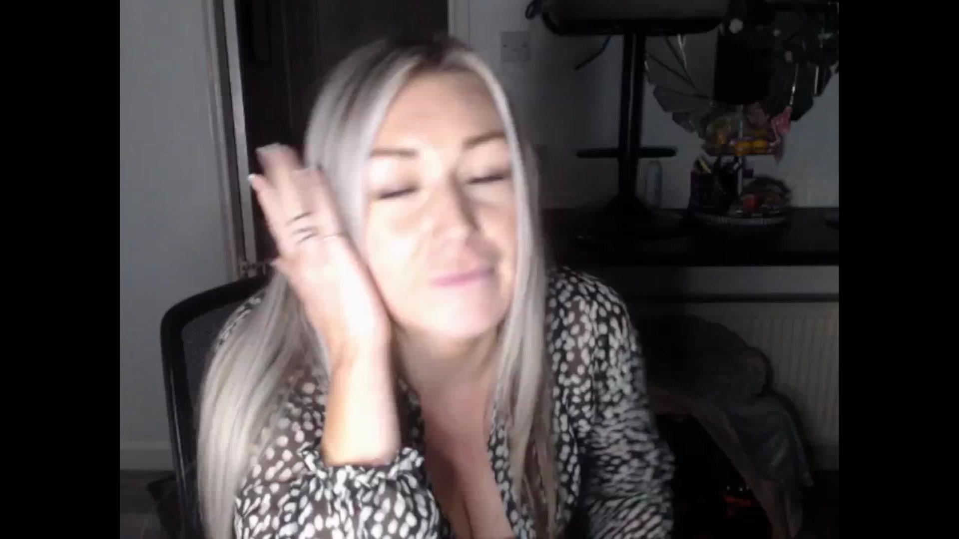 Gallery image thumbnail from LovelyLucy25's myfreecams stream on, 01/30/2025, 18:49 image 20 of 20