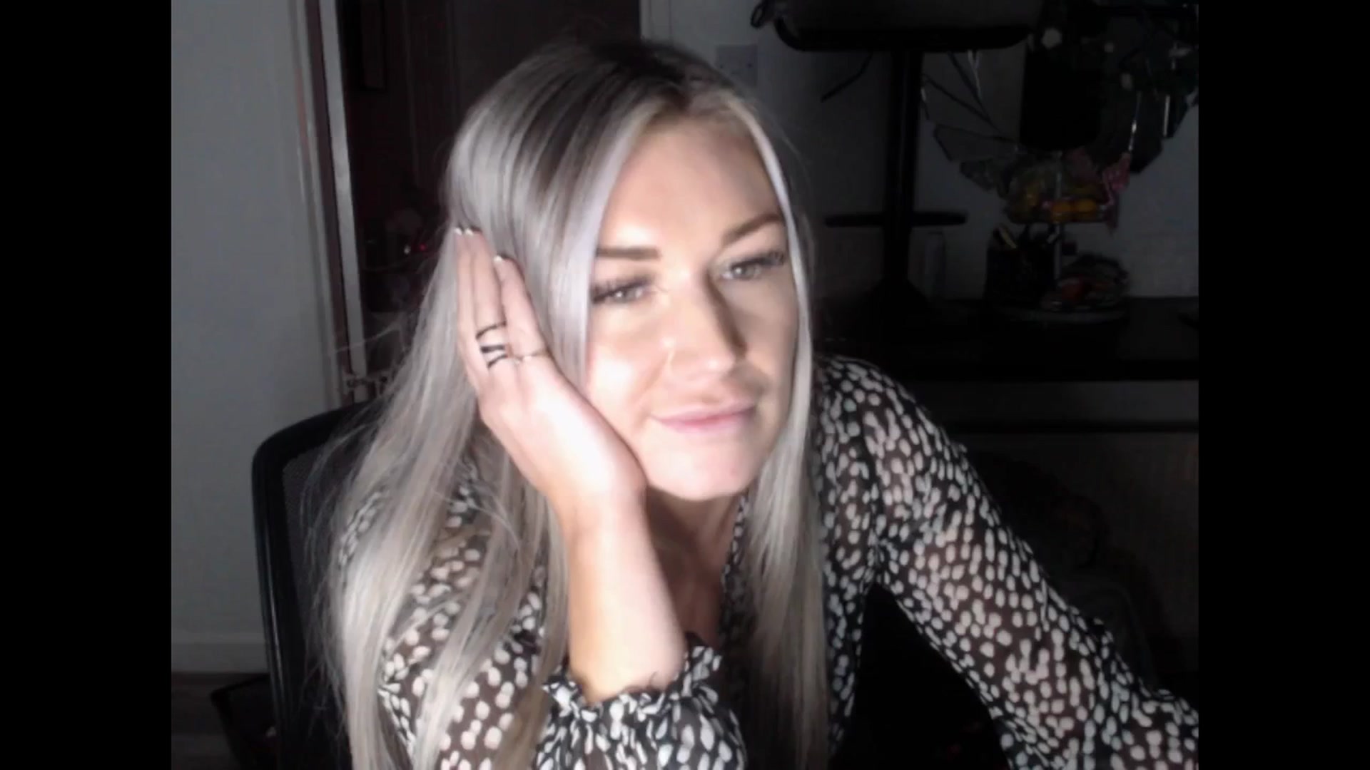 Gallery image thumbnail from LovelyLucy25's myfreecams stream on, 01/30/2025, 18:49 image 11 of 20