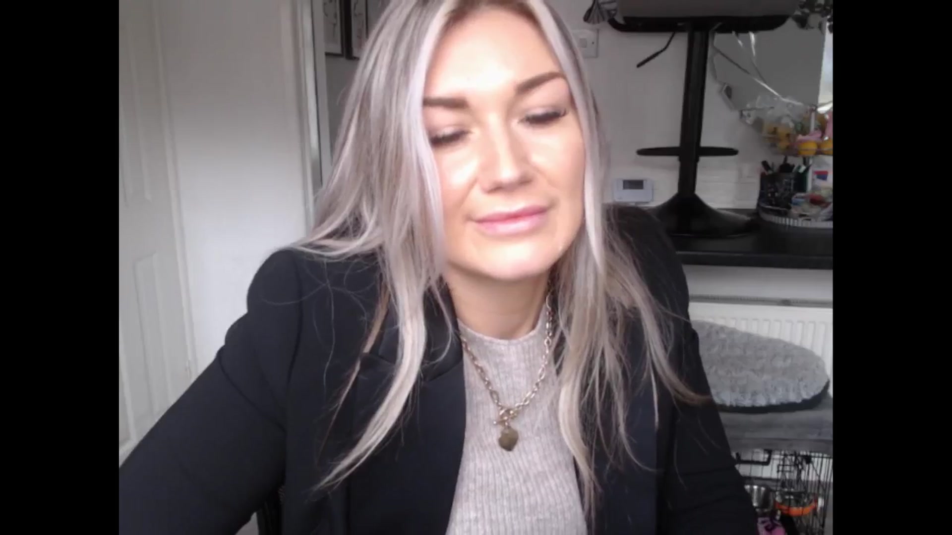 Gallery image thumbnail from LovelyLucy25's myfreecams stream on, 01/31/2025, 14:28 image 8 of 20