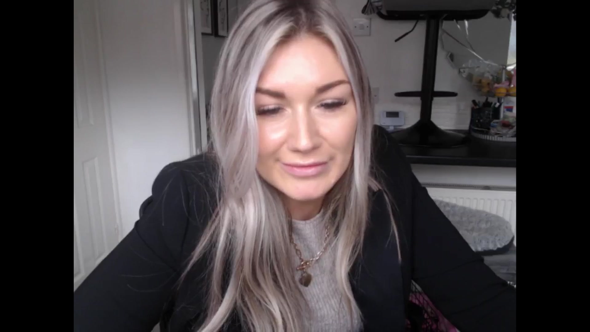 Gallery image thumbnail from LovelyLucy25's myfreecams stream on, 01/31/2025, 14:28 image 7 of 20