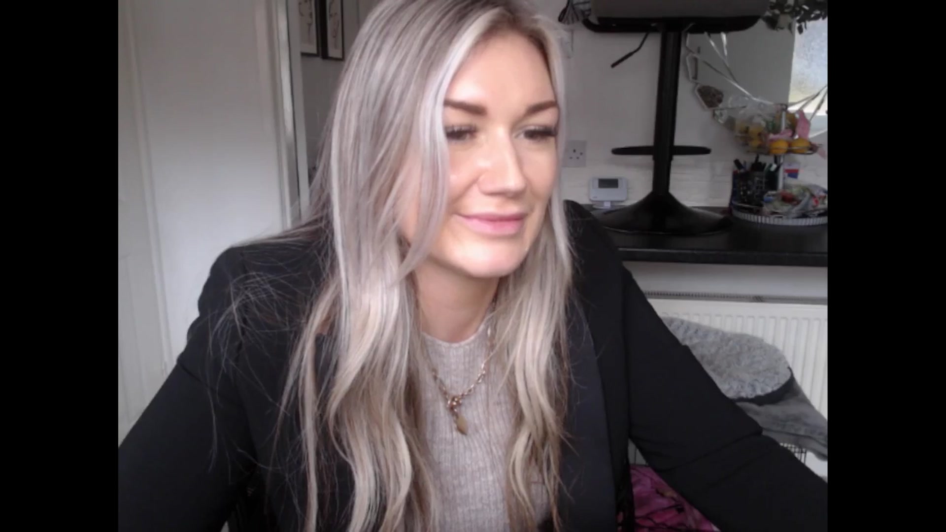 Gallery image thumbnail from LovelyLucy25's myfreecams stream on, 01/31/2025, 15:12 image 12 of 20