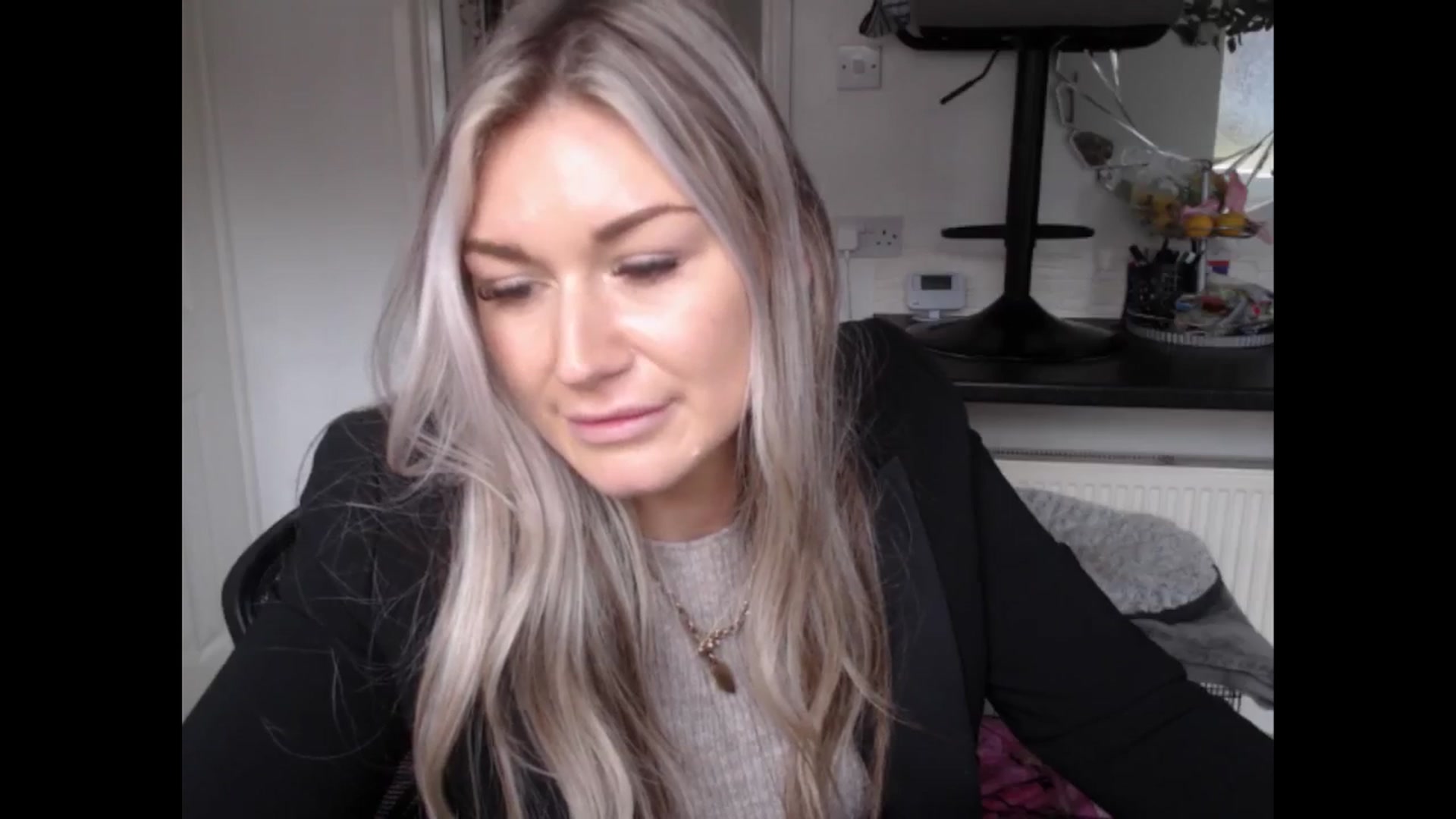 Gallery image thumbnail from LovelyLucy25's myfreecams stream on, 01/31/2025, 15:12 image 14 of 20