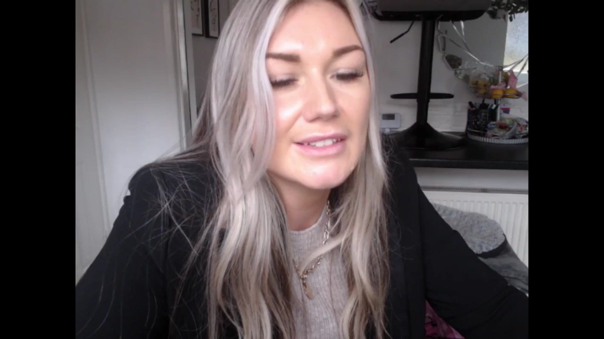 Gallery image thumbnail from LovelyLucy25's myfreecams stream on, 01/31/2025, 15:12 image 11 of 20
