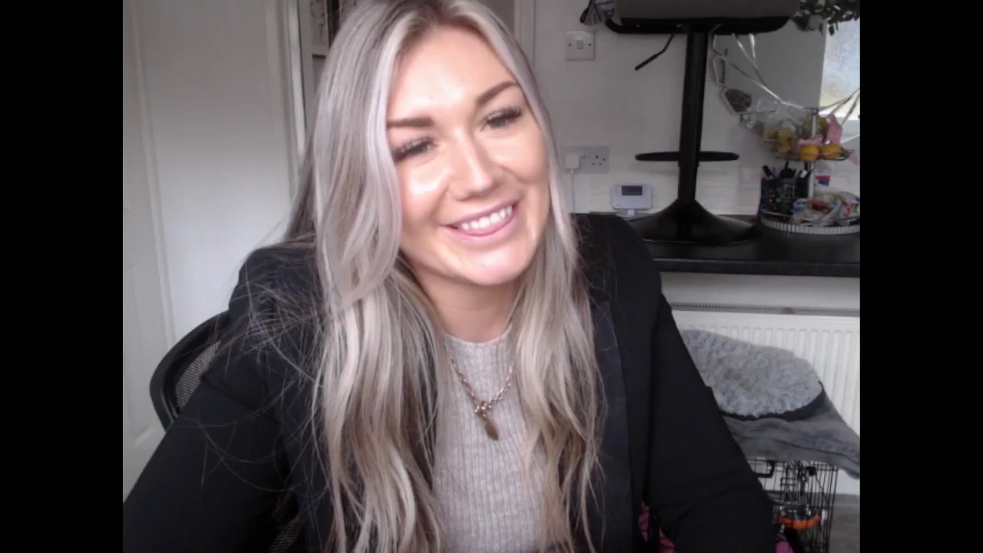 Gallery image thumbnail from LovelyLucy25's myfreecams stream on, 01/31/2025, 15:12 image 8 of 20
