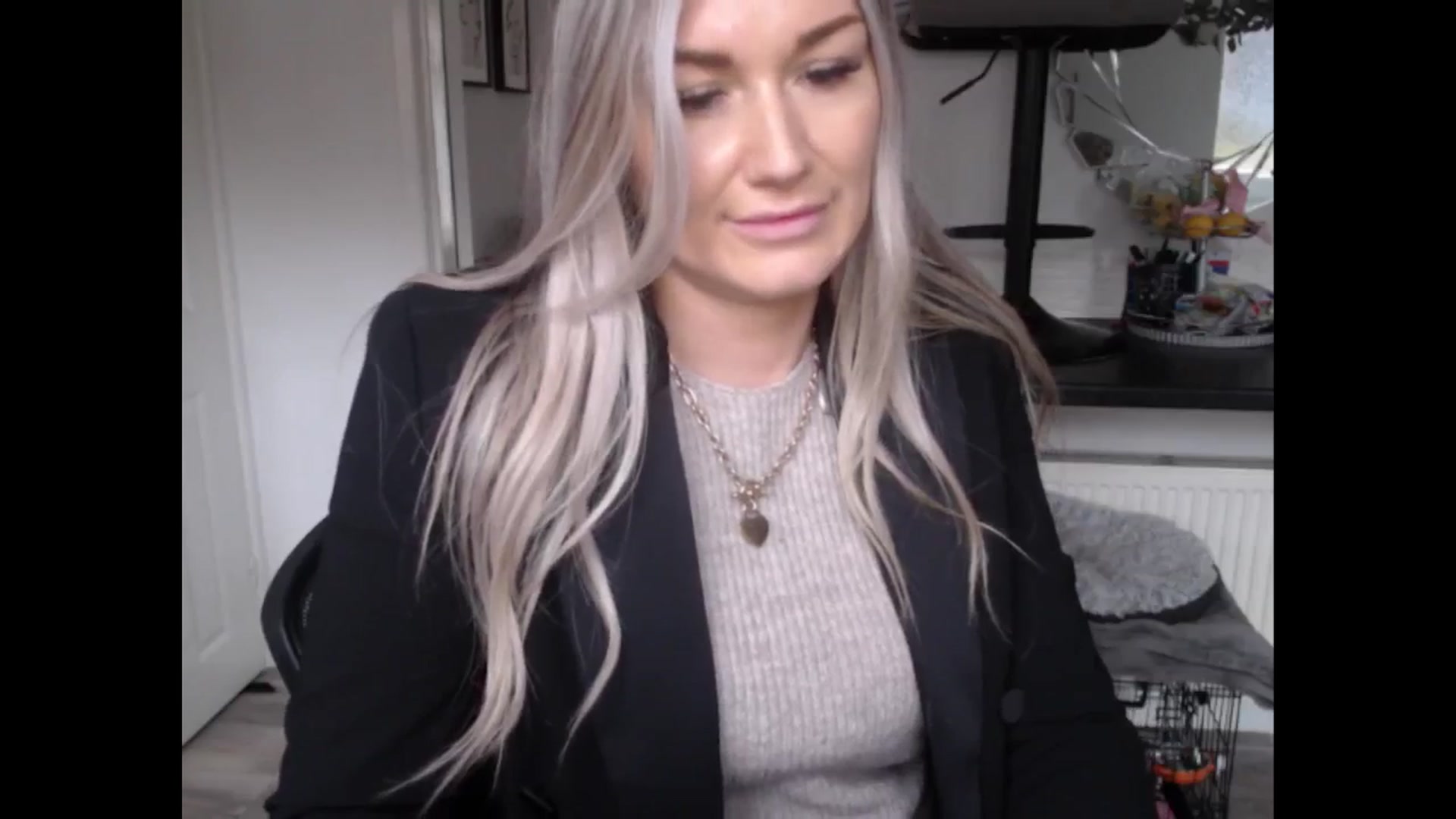 Gallery image thumbnail from LovelyLucy25's myfreecams stream on, 01/31/2025, 15:12 image 18 of 20