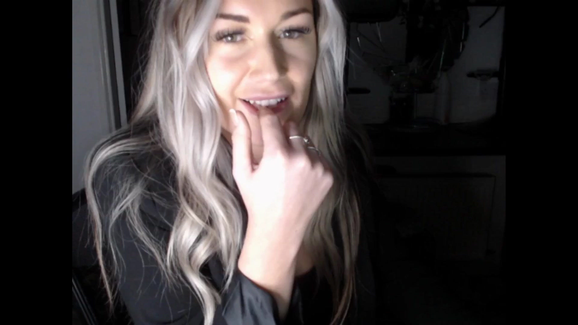 Gallery image thumbnail from LovelyLucy25's myfreecams stream on, 02/04/2025, 17:52 image 18 of 20