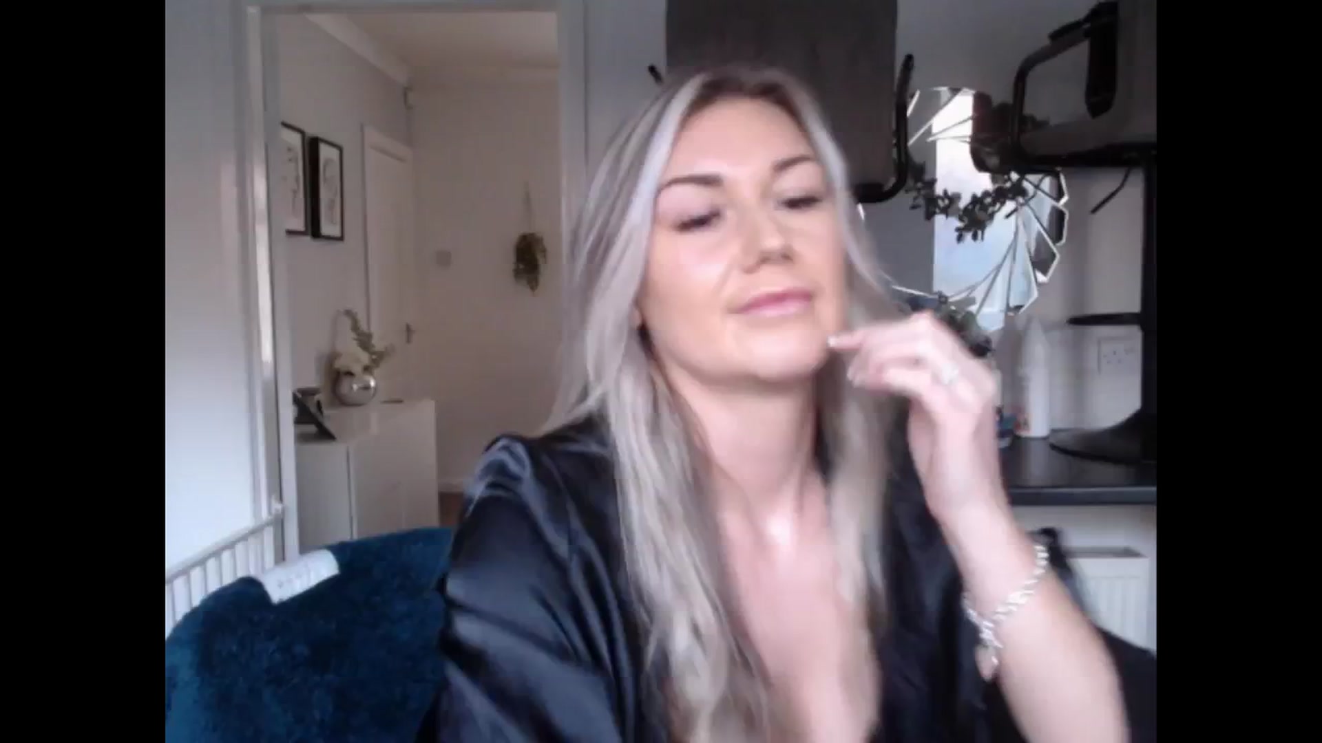 Gallery image thumbnail from LovelyLucy25's myfreecams stream on, 02/06/2025, 16:44 image 20 of 20