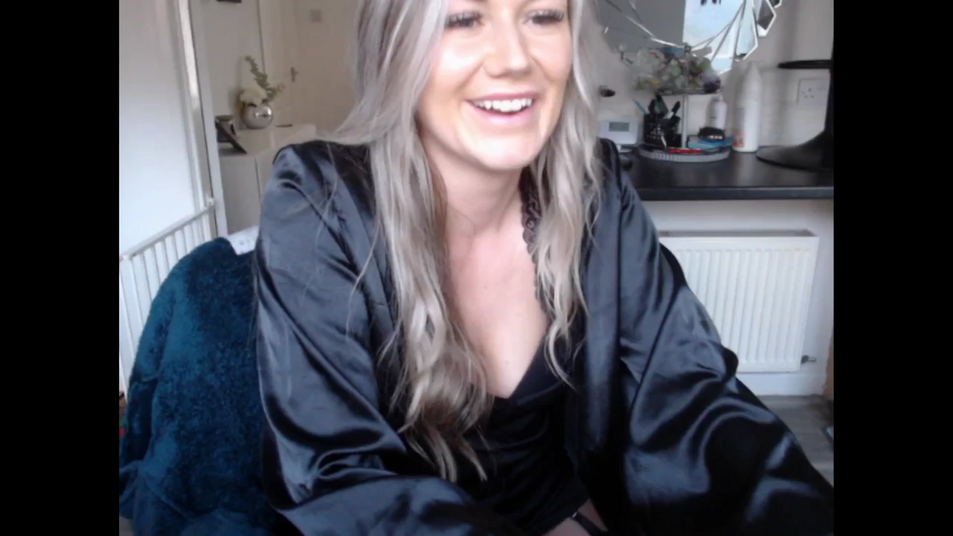 Gallery image thumbnail from LovelyLucy25's myfreecams stream on, 02/06/2025, 16:44 image 18 of 20