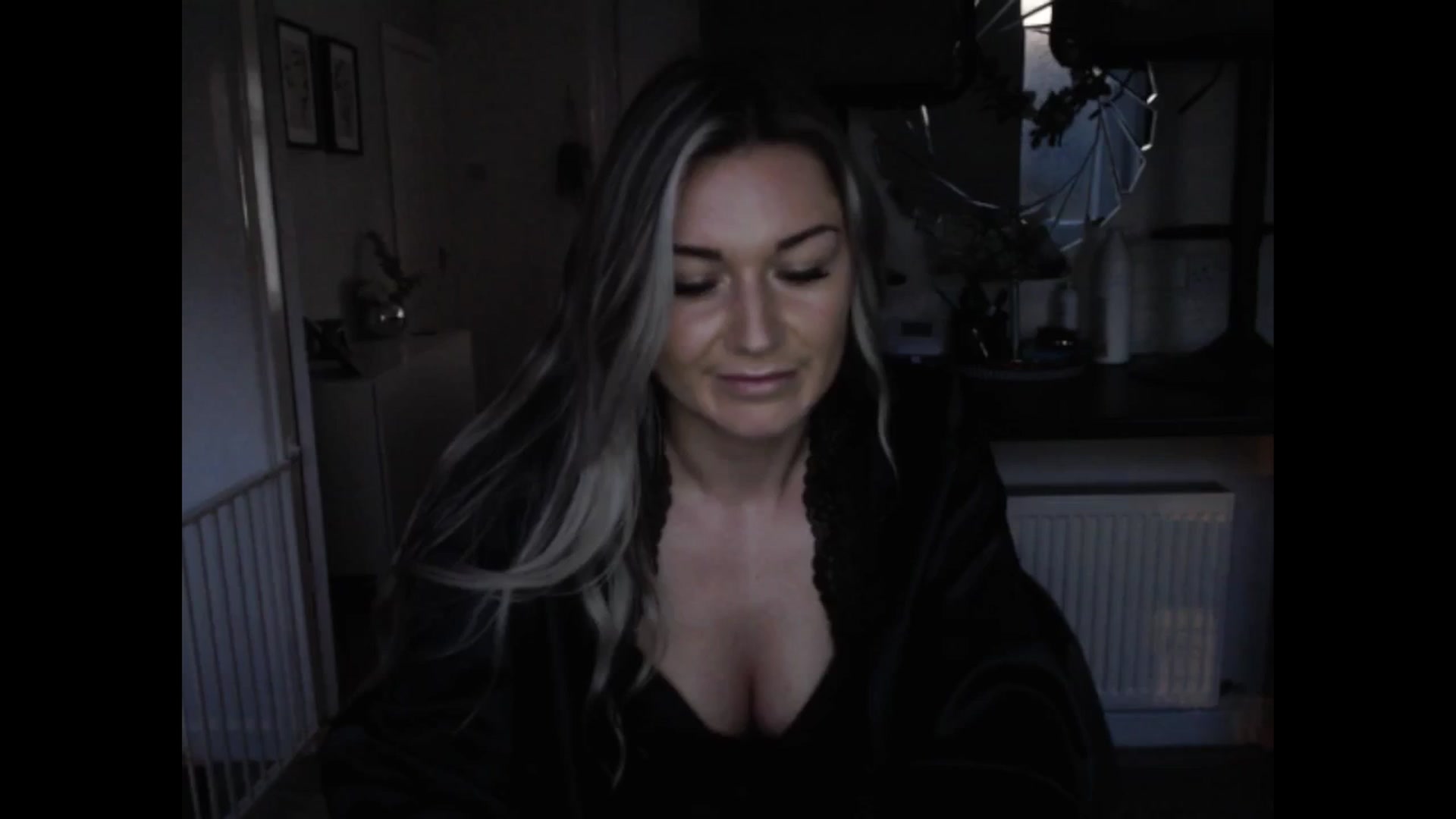 Gallery image thumbnail from LovelyLucy25's myfreecams stream on, 02/06/2025, 17:32 image 2 of 20